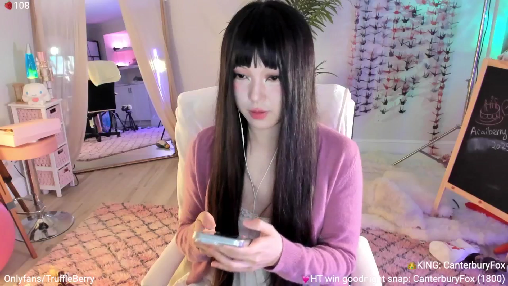 Gallery image thumbnail from AcaiBerry's myfreecams stream on, 08/30/2025, 04:45 image 5 of 20