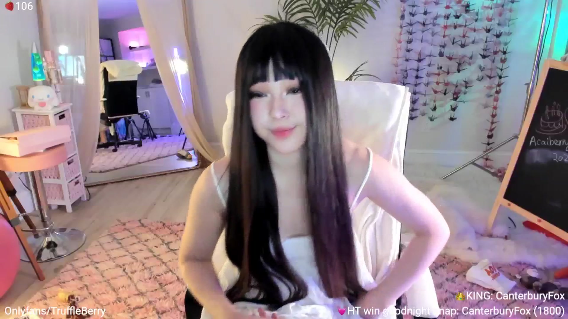 Gallery image thumbnail from AcaiBerry's myfreecams stream on, 08/30/2025, 04:45 image 14 of 20
