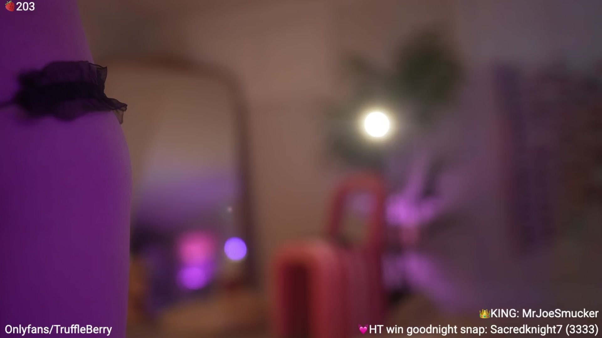 Gallery image thumbnail from AcaiBerry's myfreecams stream on, 09/07/2025, 07:31 image 12 of 20