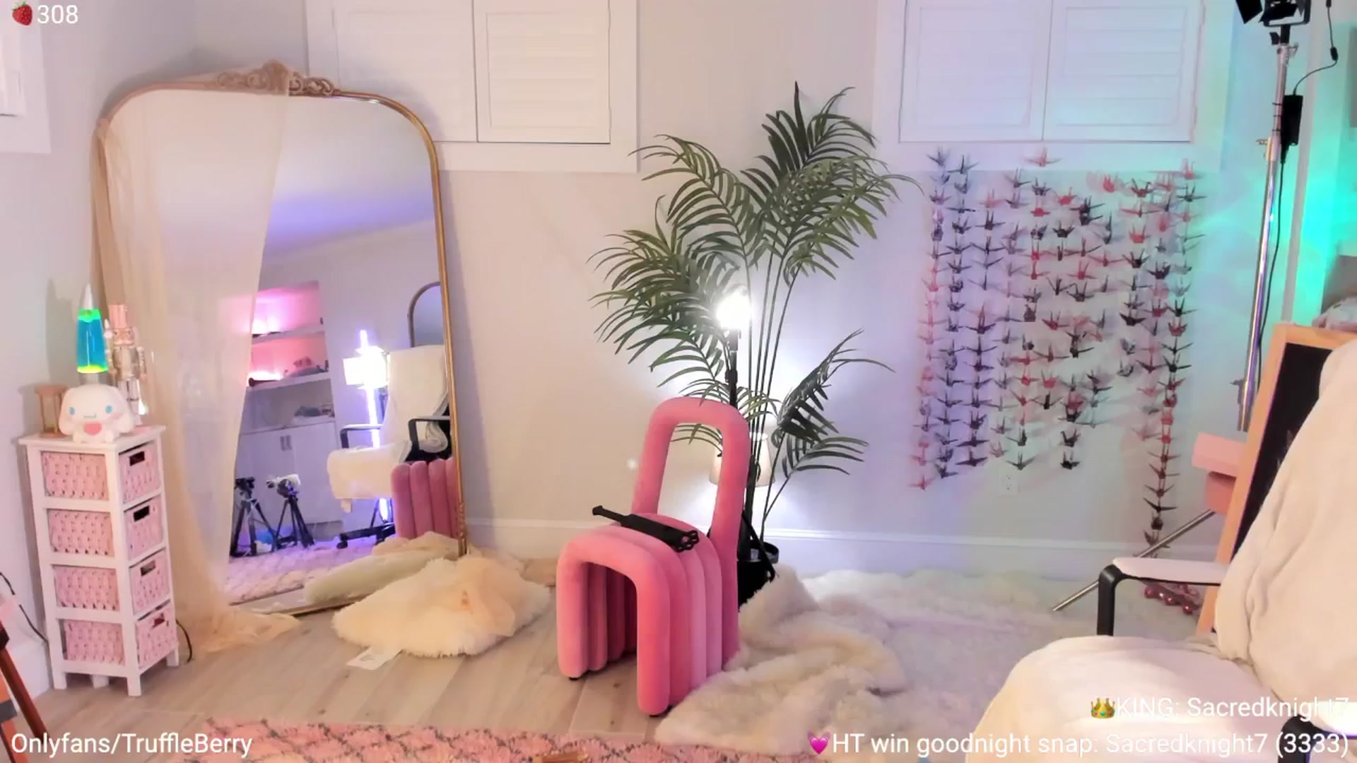 Gallery image thumbnail from AcaiBerry's myfreecams stream on, 09/07/2025, 07:31 image 7 of 20