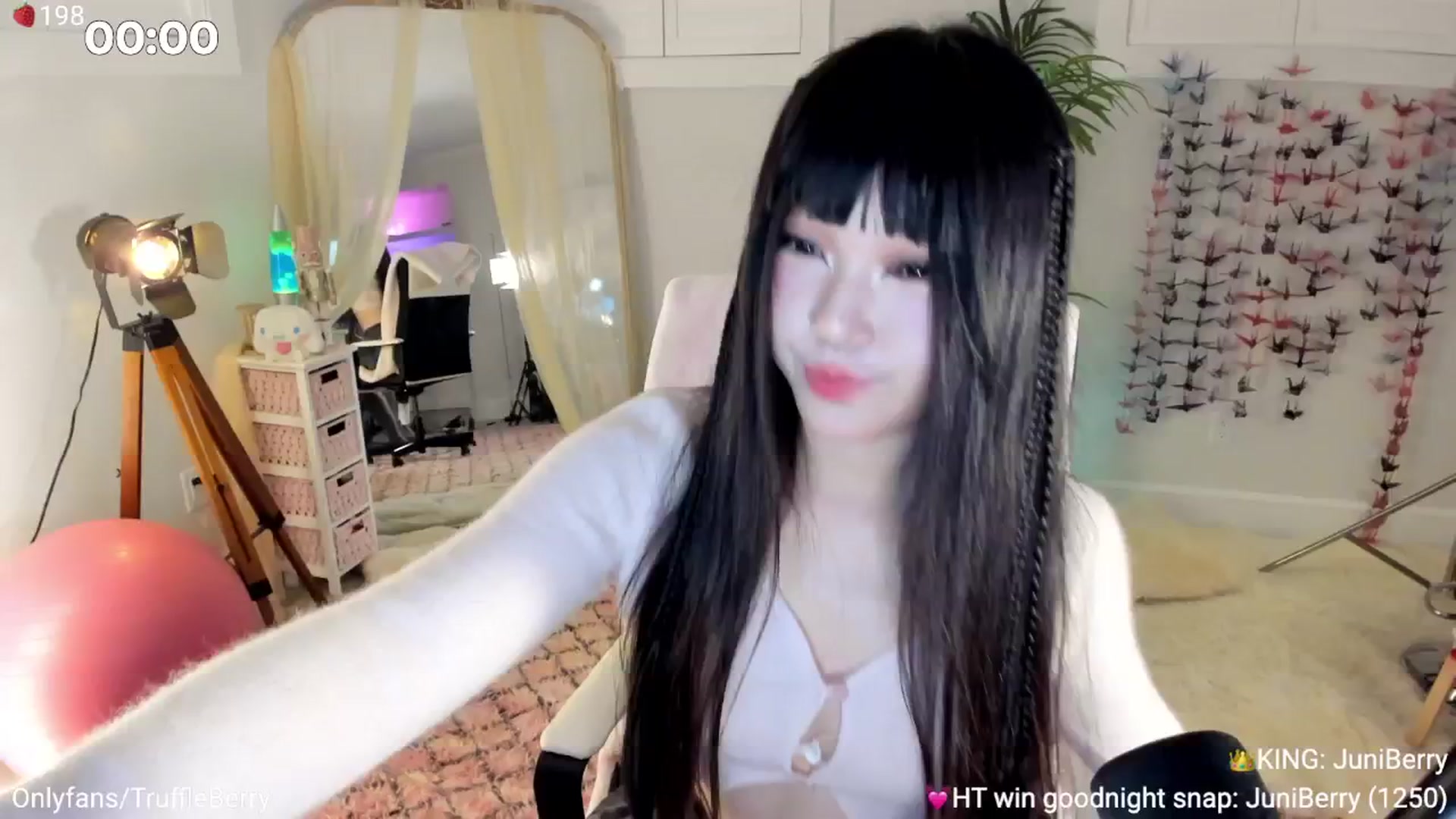 Gallery image thumbnail from AcaiBerry's myfreecams stream on, 09/13/2025, 07:13 image 5 of 20