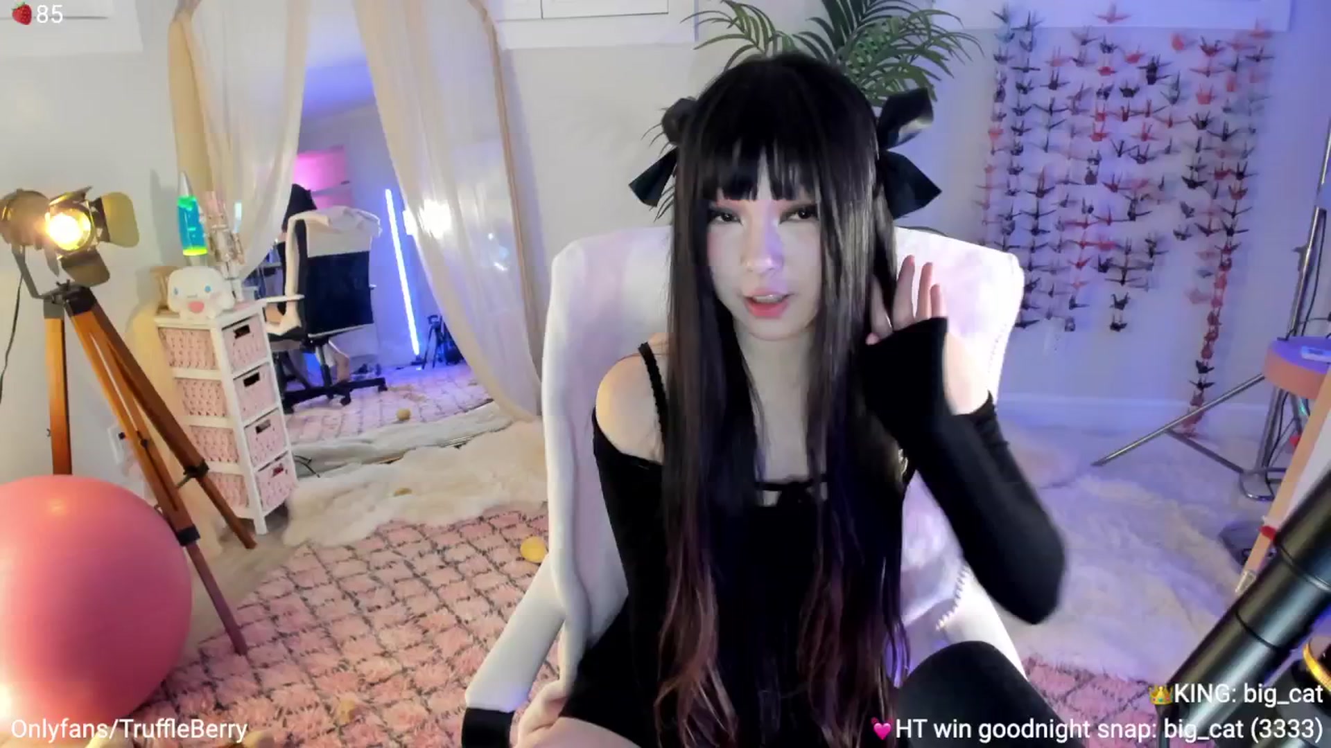 Gallery image thumbnail from AcaiBerry's myfreecams stream on, 09/14/2025, 05:30 image 10 of 20
