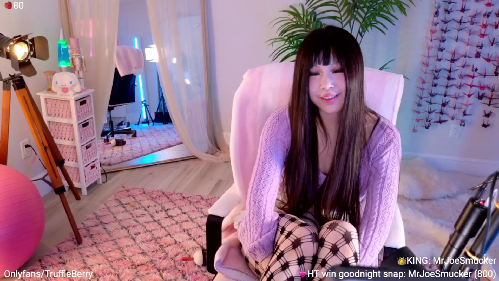 Gallery image thumbnail from AcaiBerry's myfreecams stream on, 09/21/2025, 04:23 image 7 of 20
