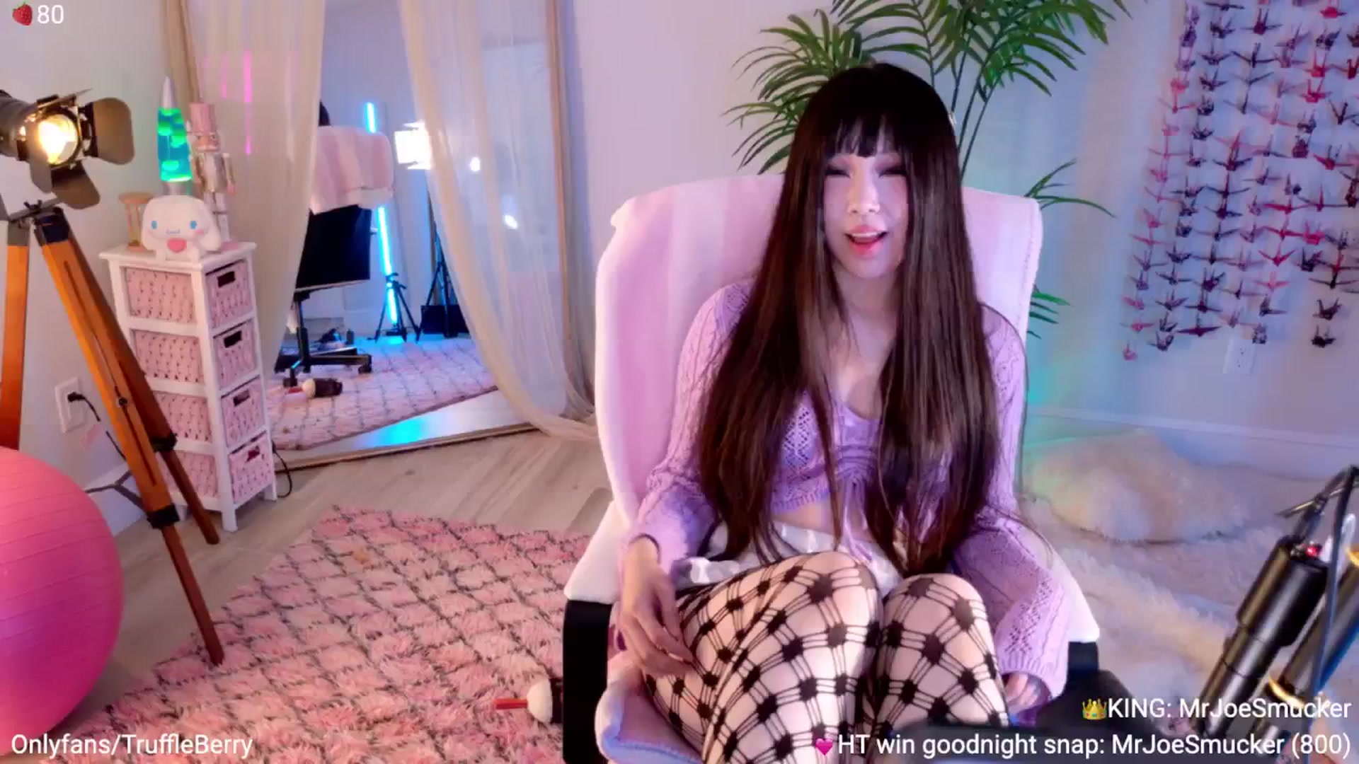 Gallery image thumbnail from AcaiBerry's myfreecams stream on, 09/21/2025, 04:23 image 6 of 20