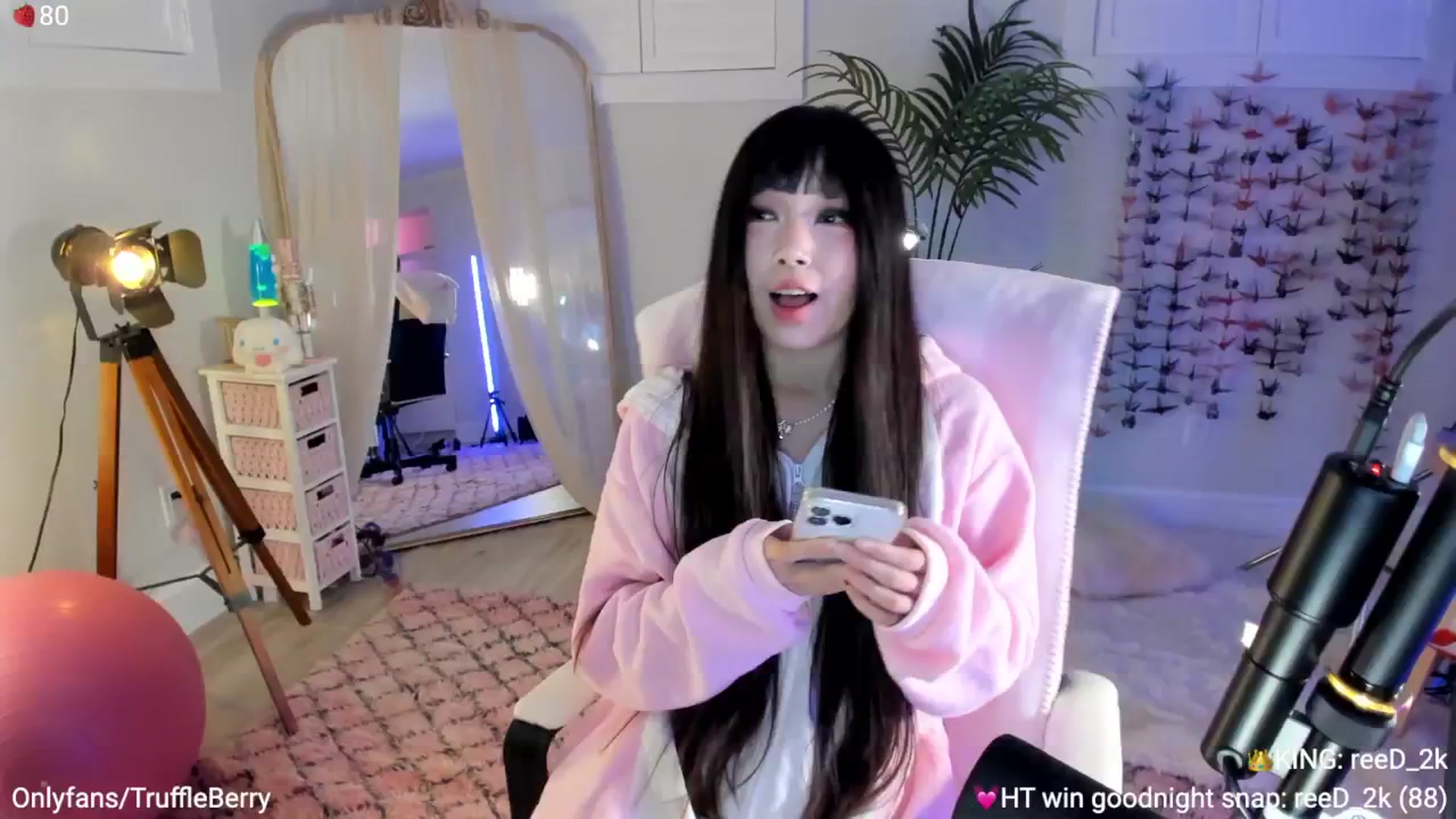 Gallery image thumbnail from AcaiBerry's myfreecams stream on, 09/25/2025, 04:51 image 7 of 20