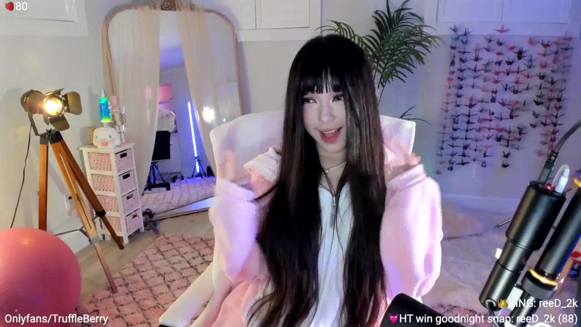 Gallery image thumbnail from AcaiBerry's myfreecams stream on, 09/25/2025, 04:51 image 6 of 20