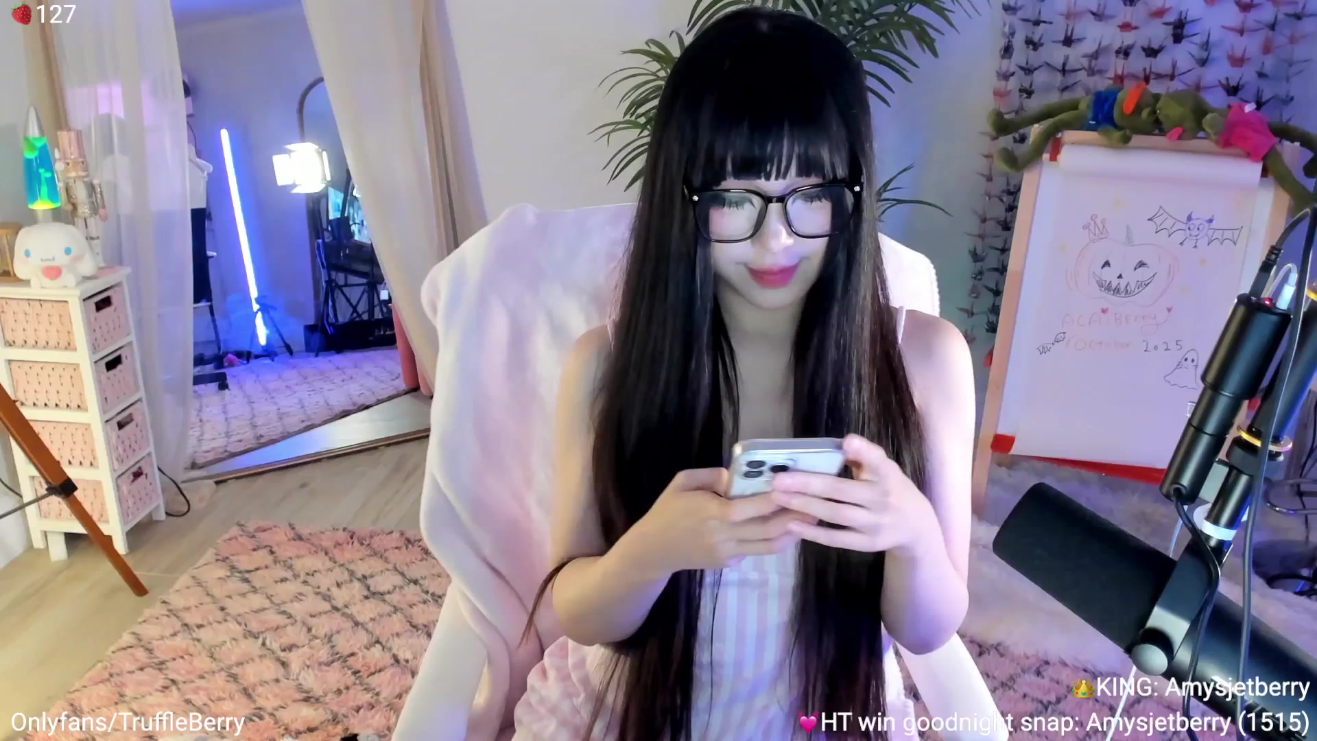 Gallery image thumbnail from AcaiBerry's myfreecams stream on, 10/09/2025, 05:19 image 7 of 20
