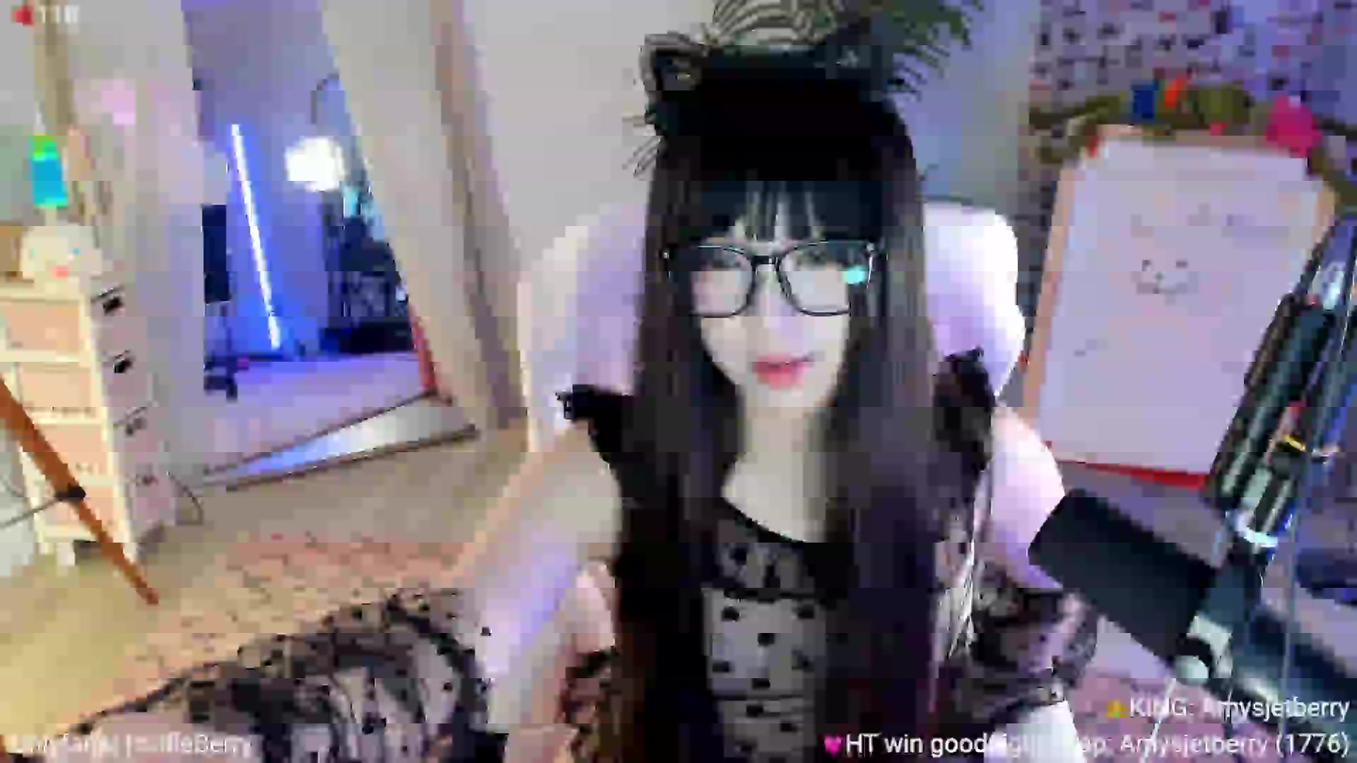 Gallery image thumbnail from AcaiBerry's myfreecams stream on, 10/09/2025, 05:22 image 19 of 20