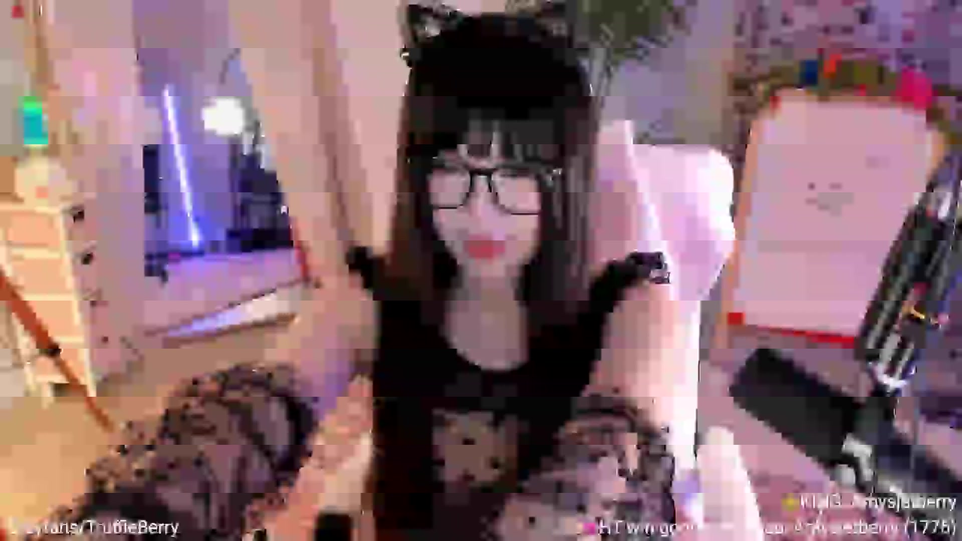 Gallery image thumbnail from AcaiBerry's myfreecams stream on, 10/09/2025, 05:22 image 7 of 20