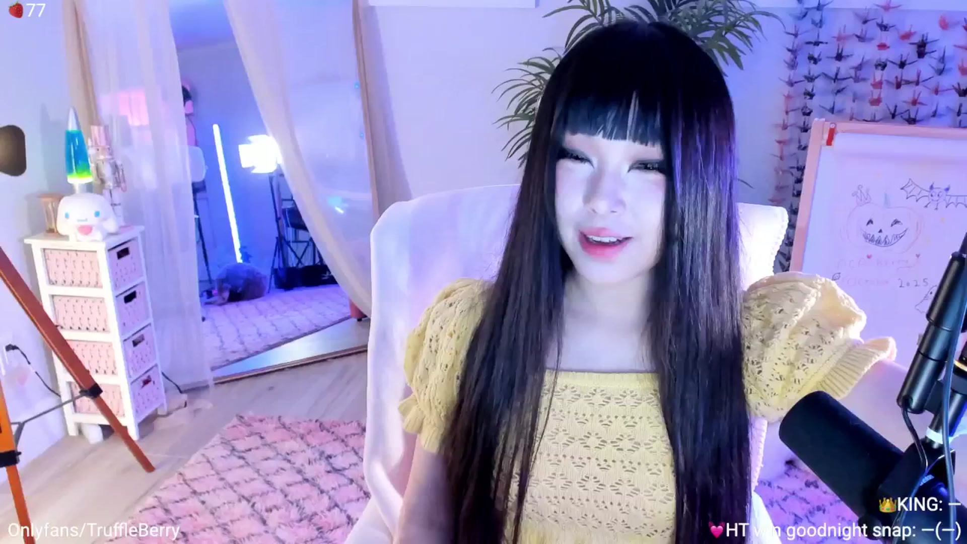 Gallery image thumbnail from AcaiBerry's myfreecams stream on, 10/23/2025, 06:44 image 1 of 20