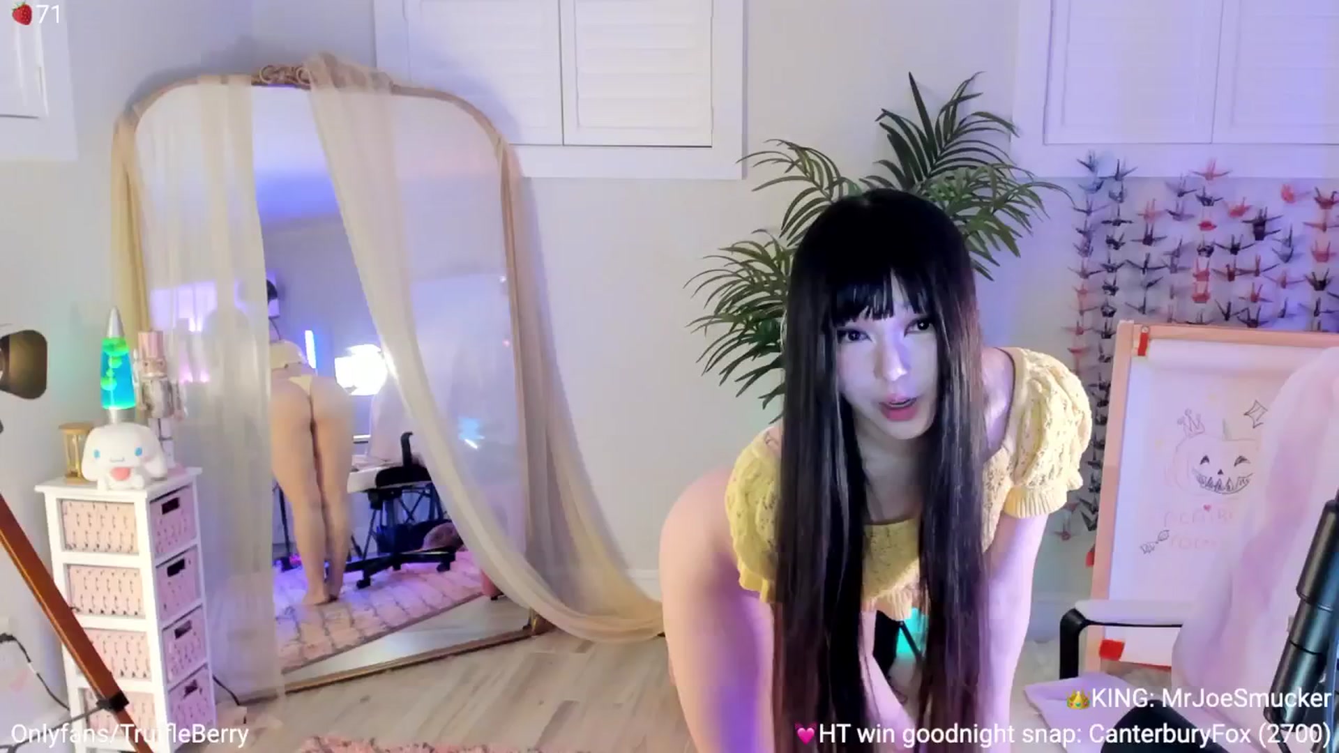 Gallery image thumbnail from AcaiBerry's myfreecams stream on, 10/23/2025, 06:44 image 14 of 20