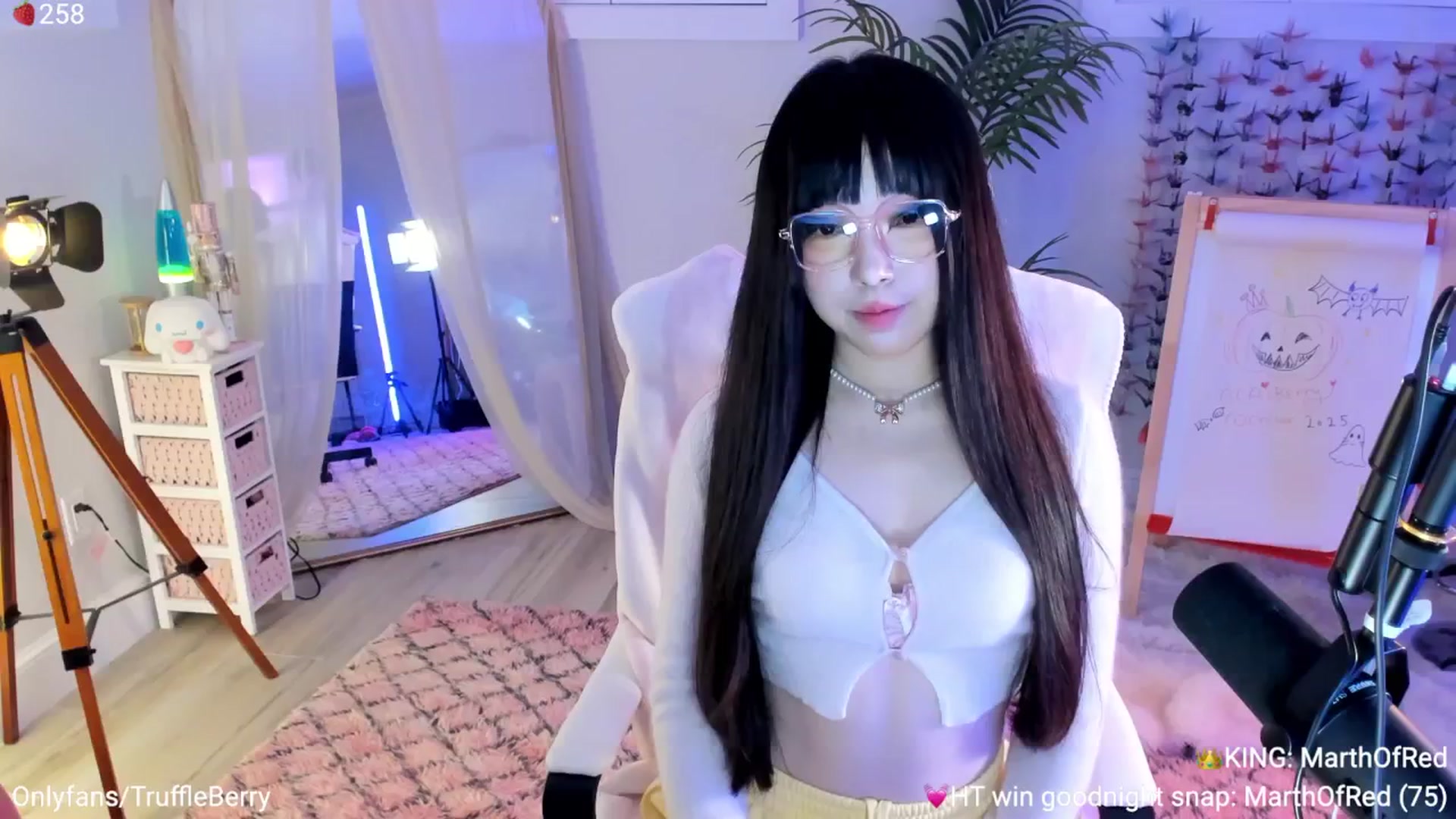 Gallery image thumbnail from AcaiBerry's myfreecams stream on, 11/06/2025, 07:47 image 3 of 20