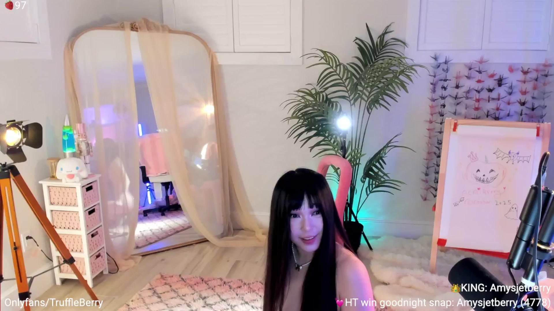 Gallery image thumbnail from AcaiBerry's myfreecams stream on, 11/08/2025, 08:08 image 20 of 20