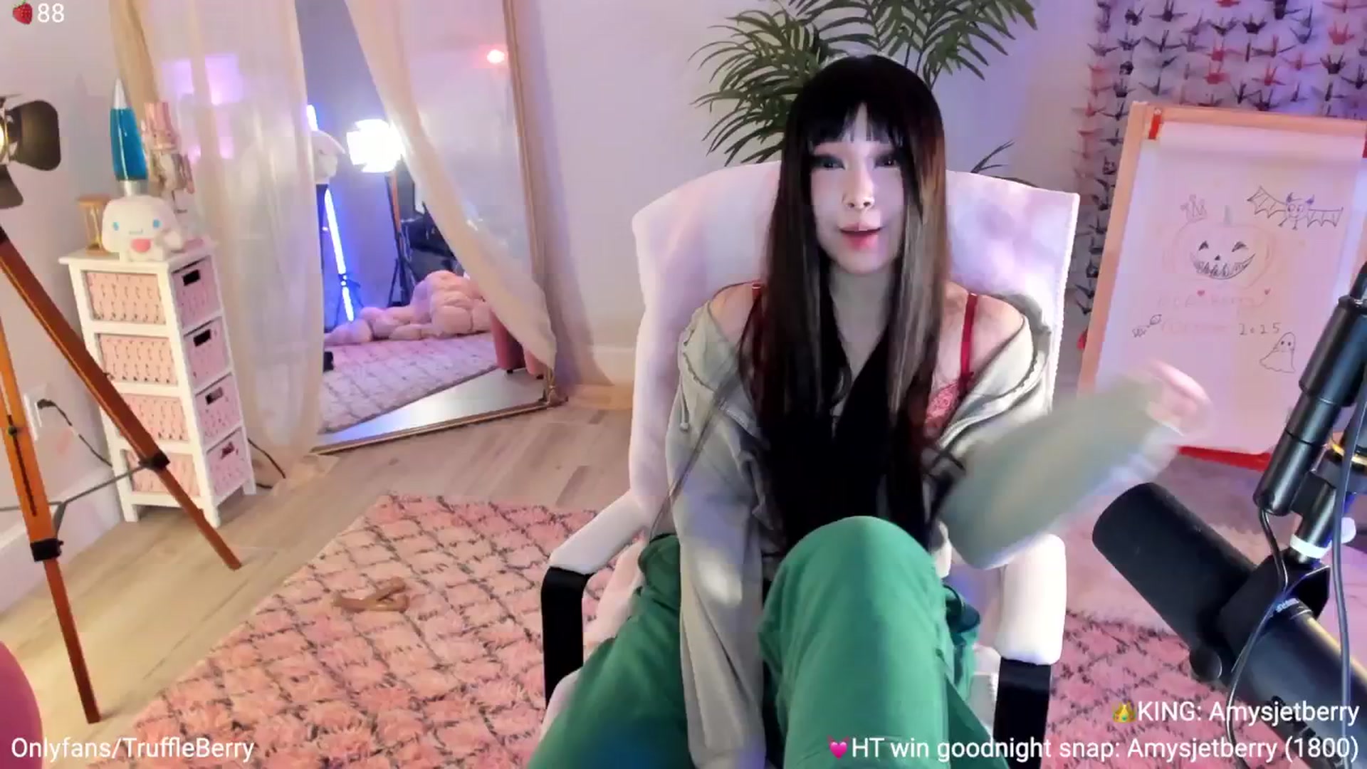Gallery image thumbnail from AcaiBerry's myfreecams stream on, 11/13/2025, 06:56 image 20 of 20