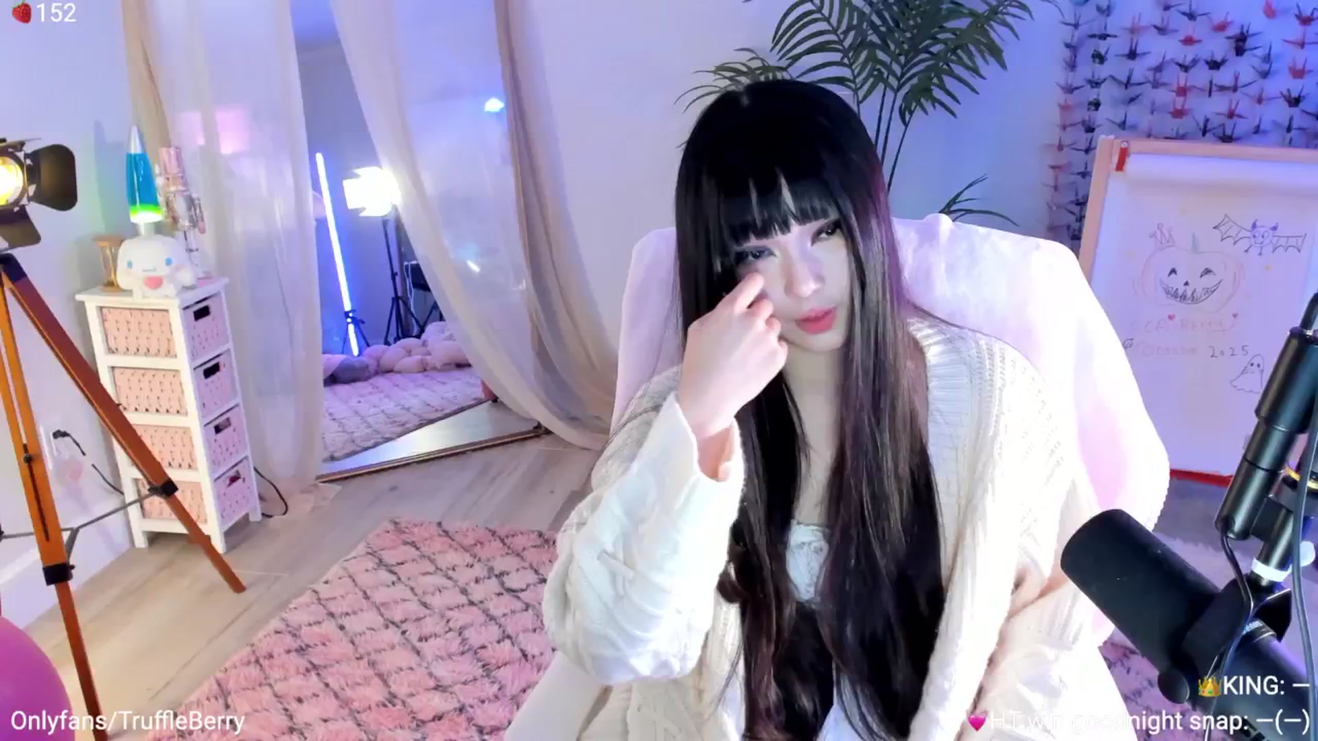 Gallery image thumbnail from AcaiBerry's myfreecams stream on, 11/22/2025, 07:58 image 1 of 20