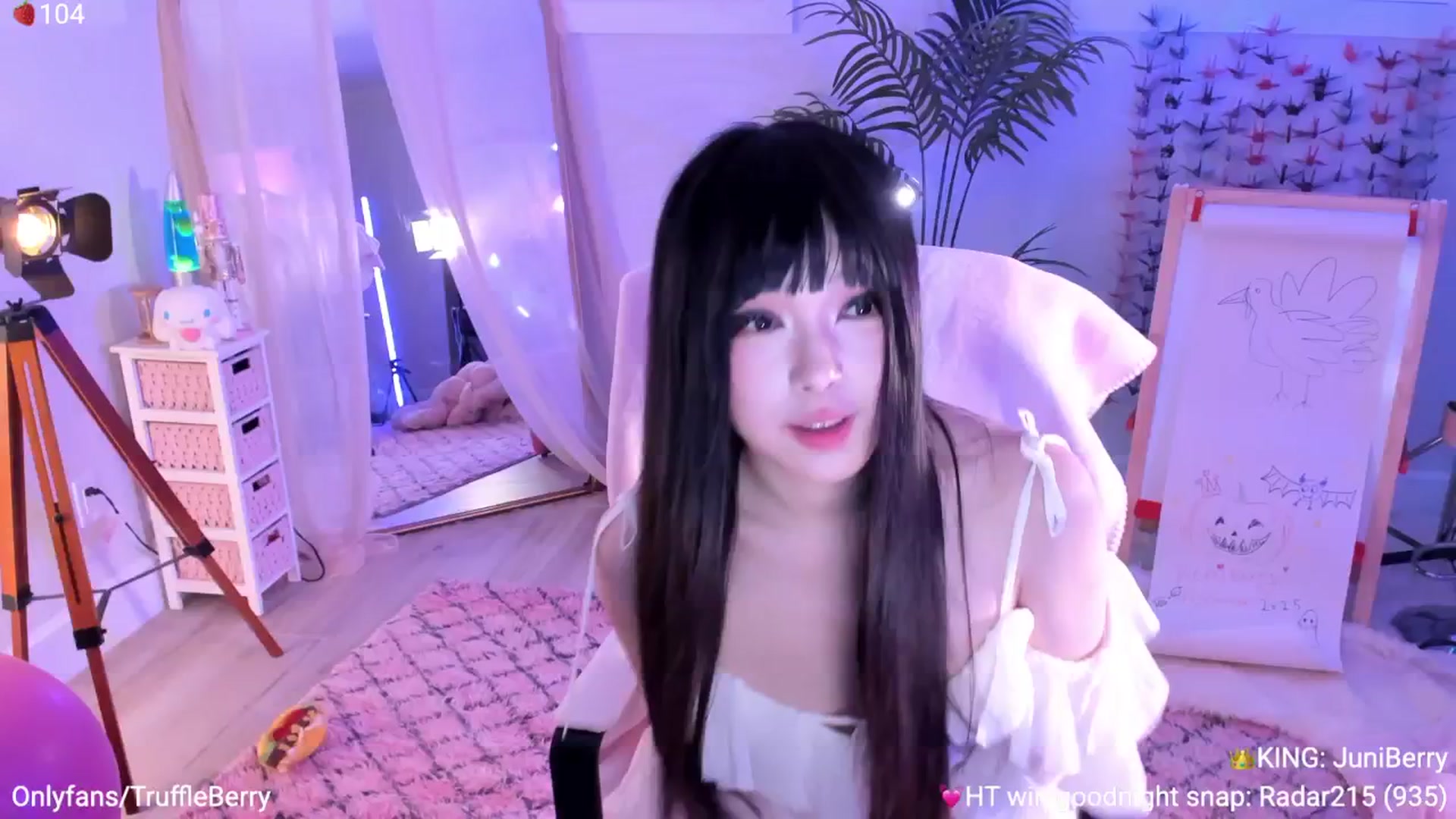 Gallery image thumbnail from AcaiBerry's myfreecams stream on, 11/23/2025, 07:54 image 14 of 20