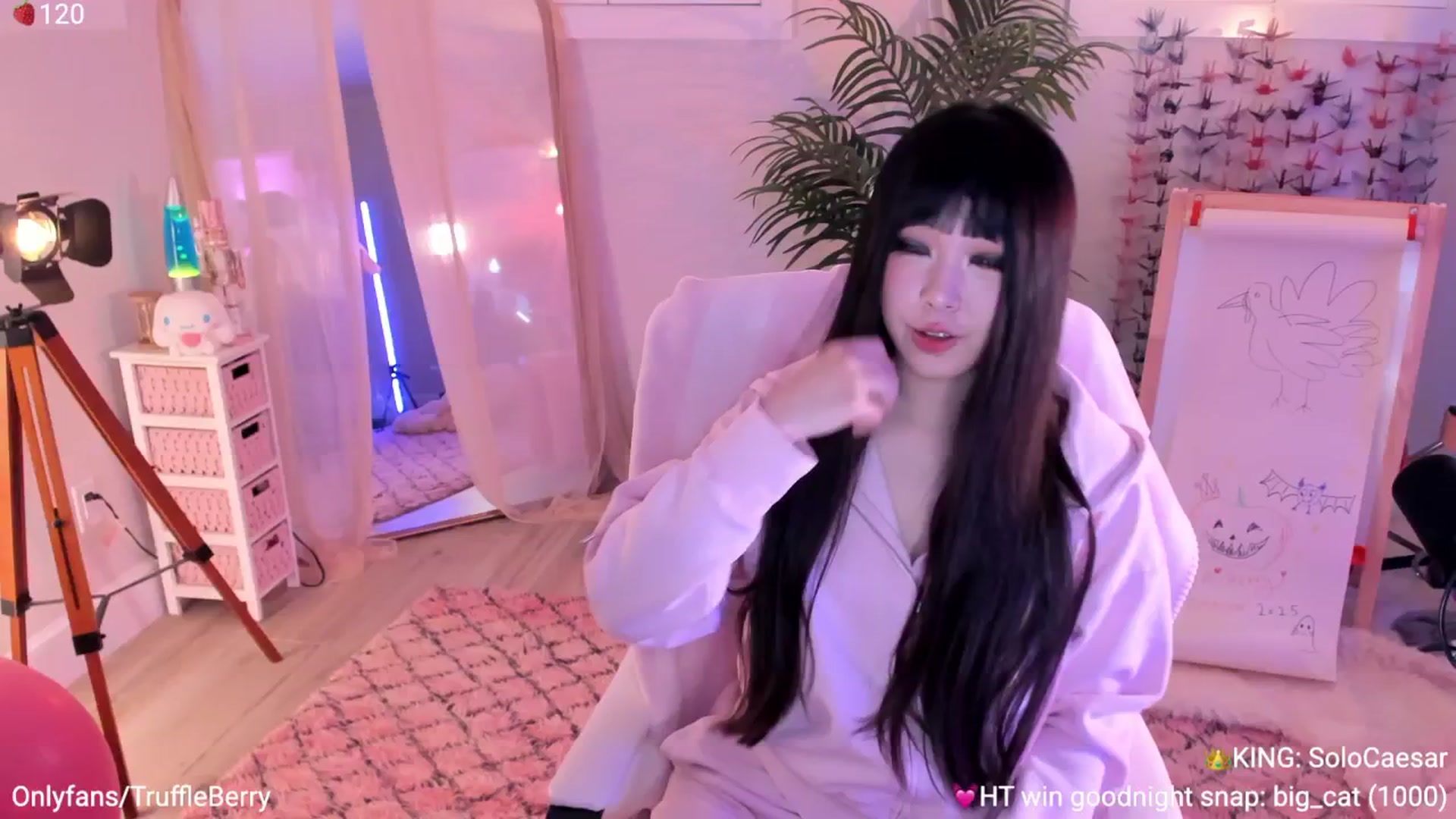 Gallery image thumbnail from AcaiBerry's myfreecams stream on, 11/27/2025, 07:39 image 6 of 20