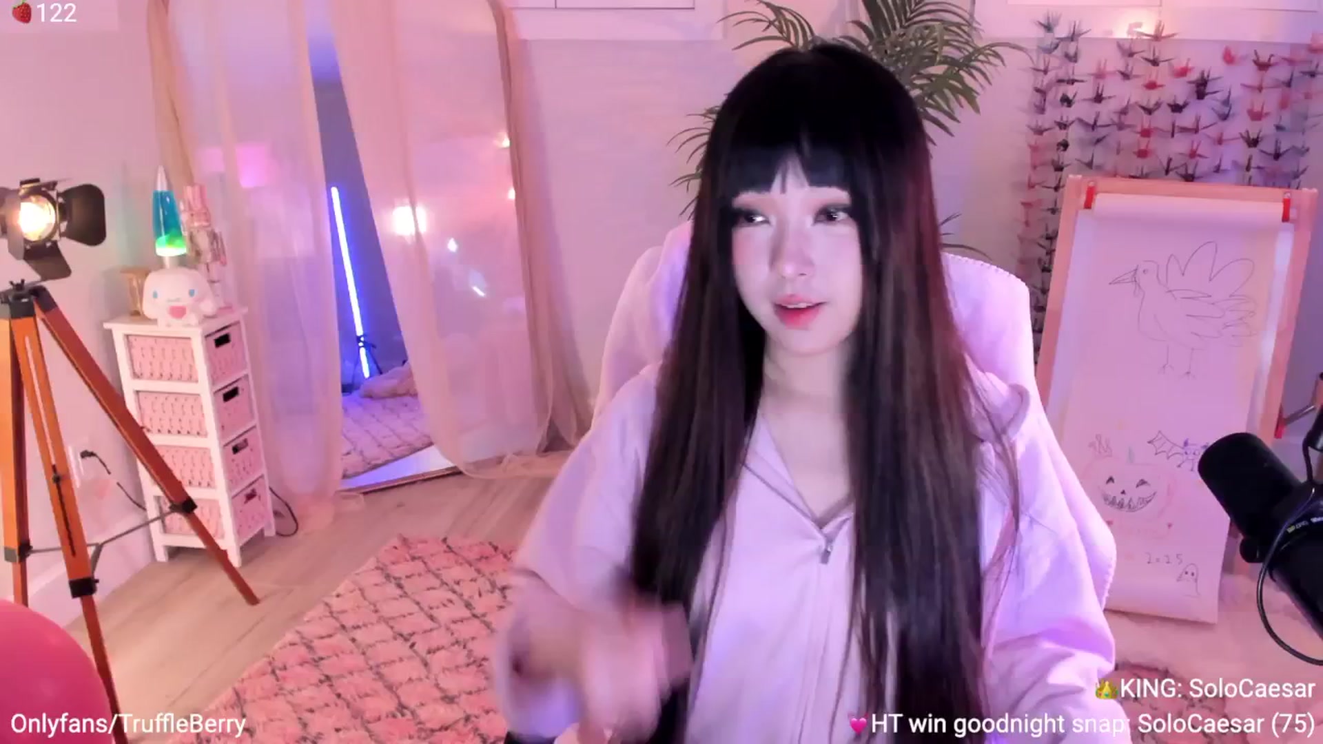 Gallery image thumbnail from AcaiBerry's myfreecams stream on, 11/27/2025, 07:39 image 1 of 20