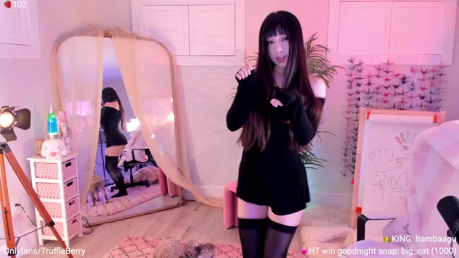 Gallery image thumbnail from AcaiBerry's myfreecams stream on, 11/30/2025, 08:43 image 6 of 20