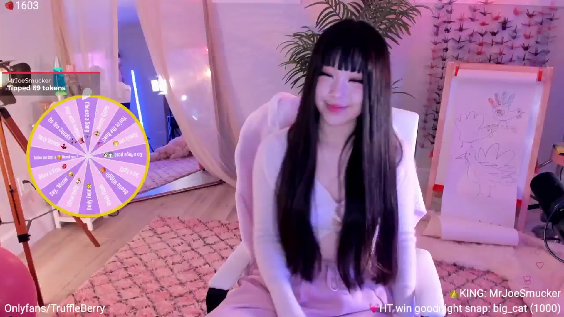 Gallery image thumbnail from AcaiBerry's myfreecams stream on, 12/04/2025, 05:47 image 15 of 20