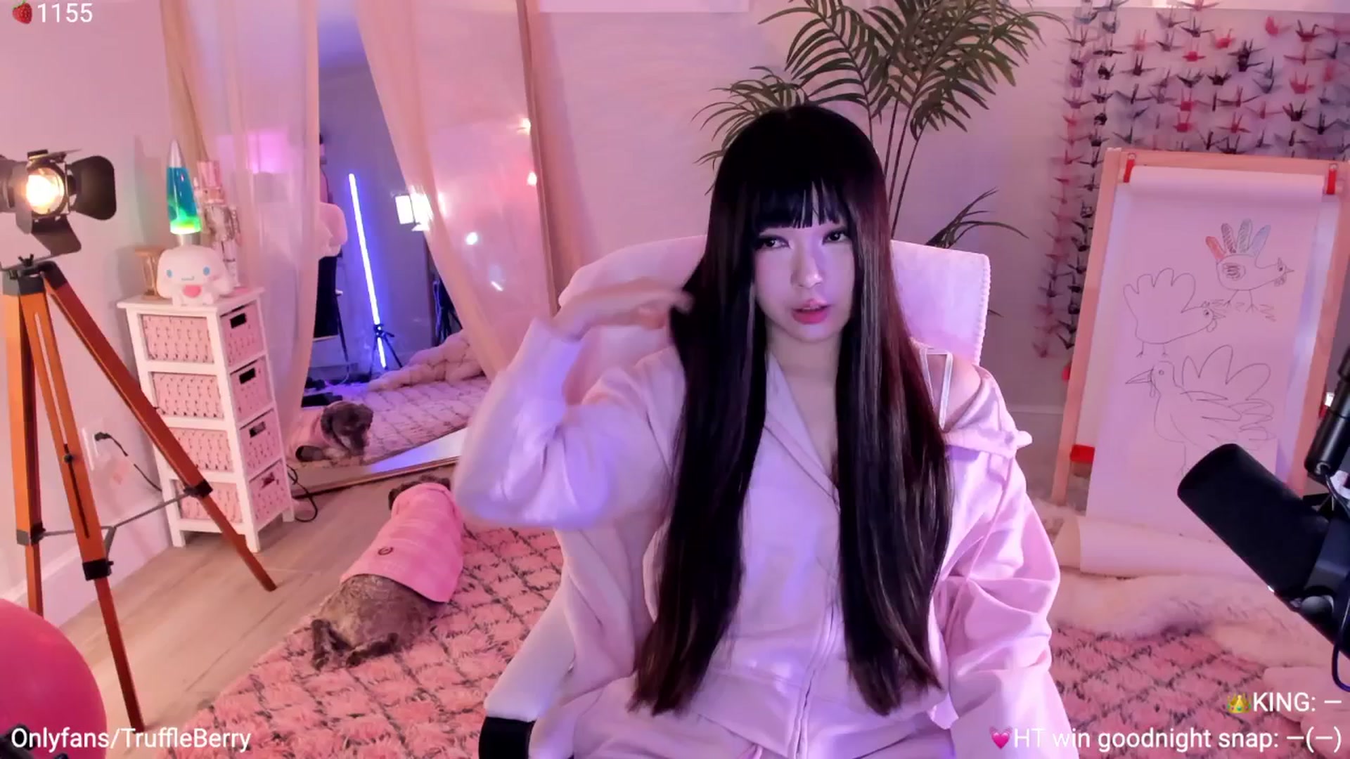 Gallery image thumbnail from AcaiBerry's myfreecams stream on, 12/06/2025, 07:58 image 1 of 20