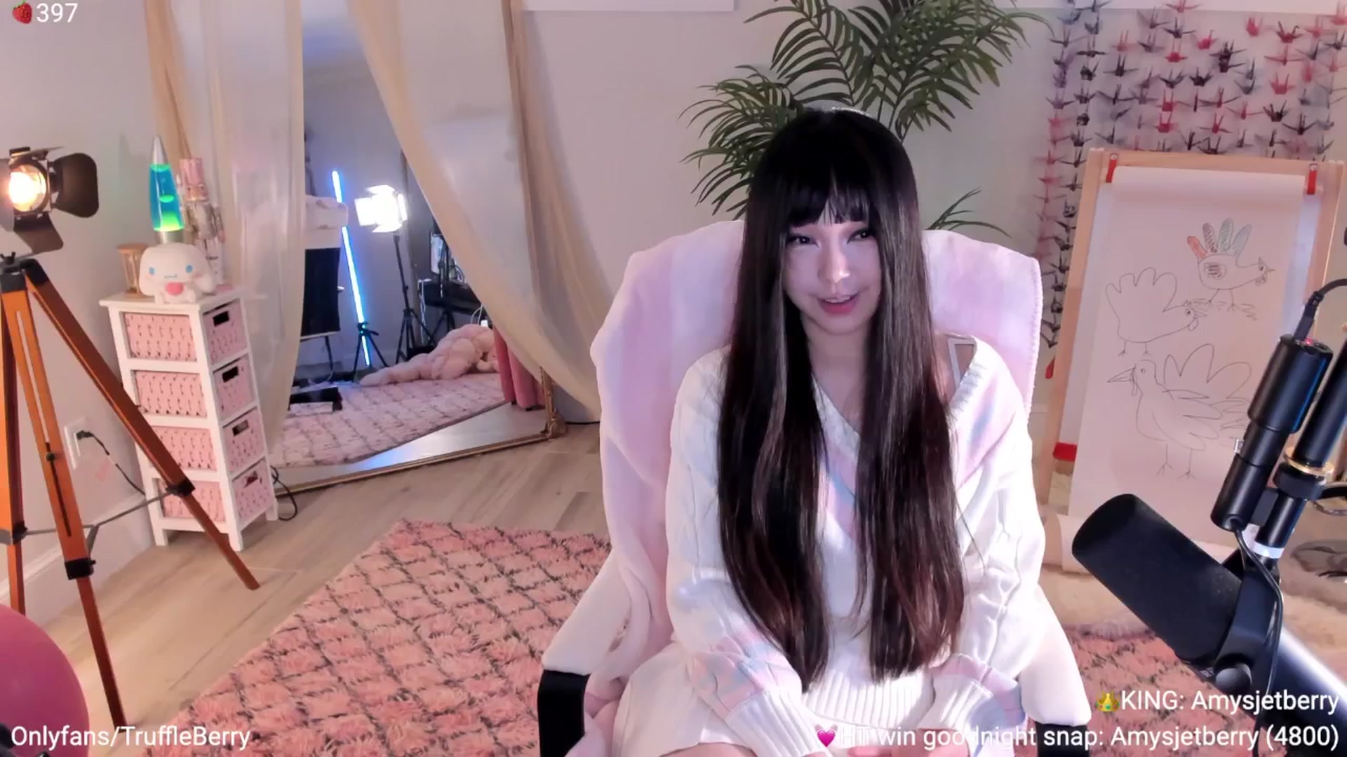 Gallery image thumbnail from AcaiBerry's myfreecams stream on, 12/07/2025, 07:15 image 14 of 20