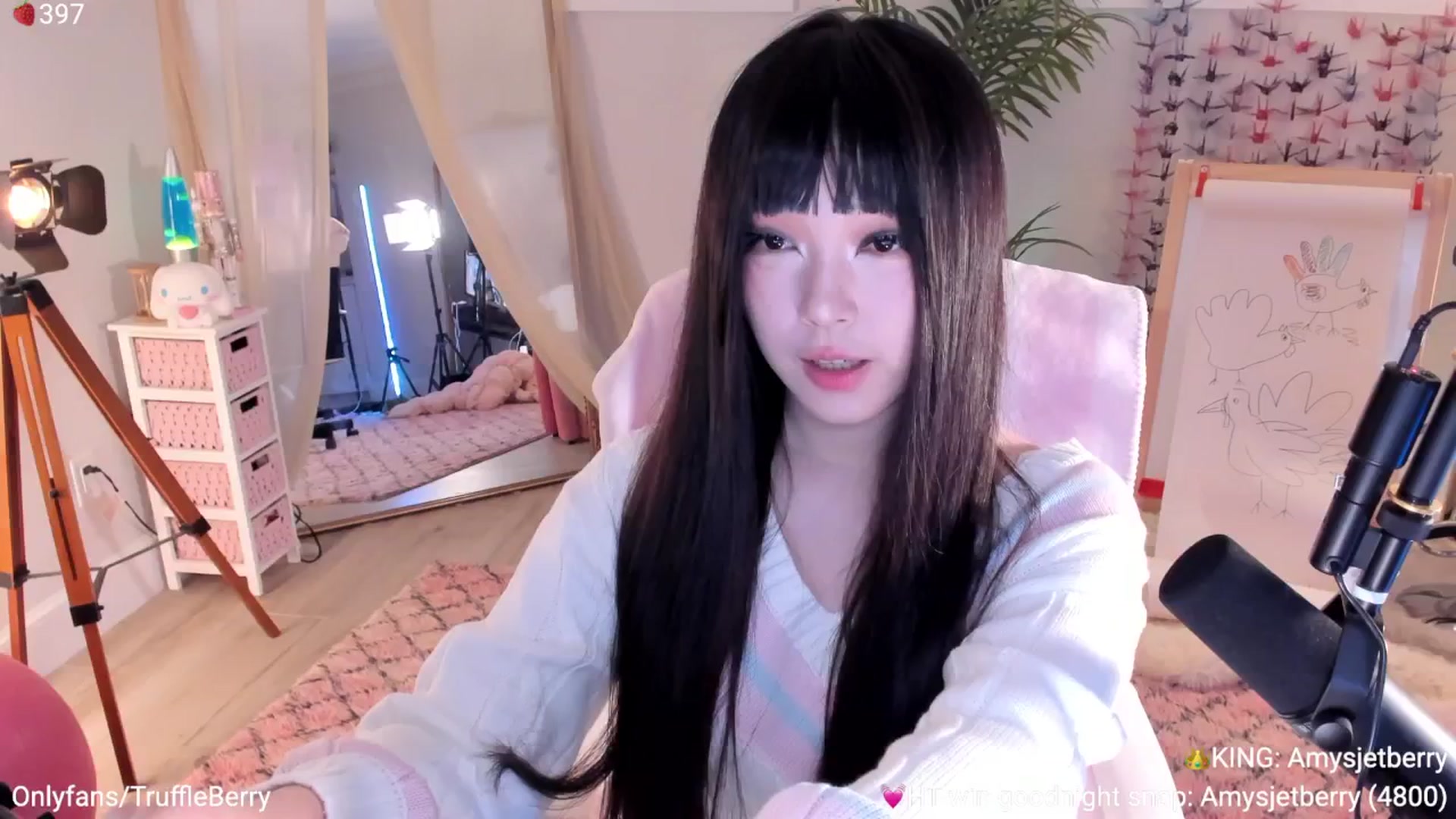 Gallery image thumbnail from AcaiBerry's myfreecams stream on, 12/07/2025, 07:15 image 12 of 20