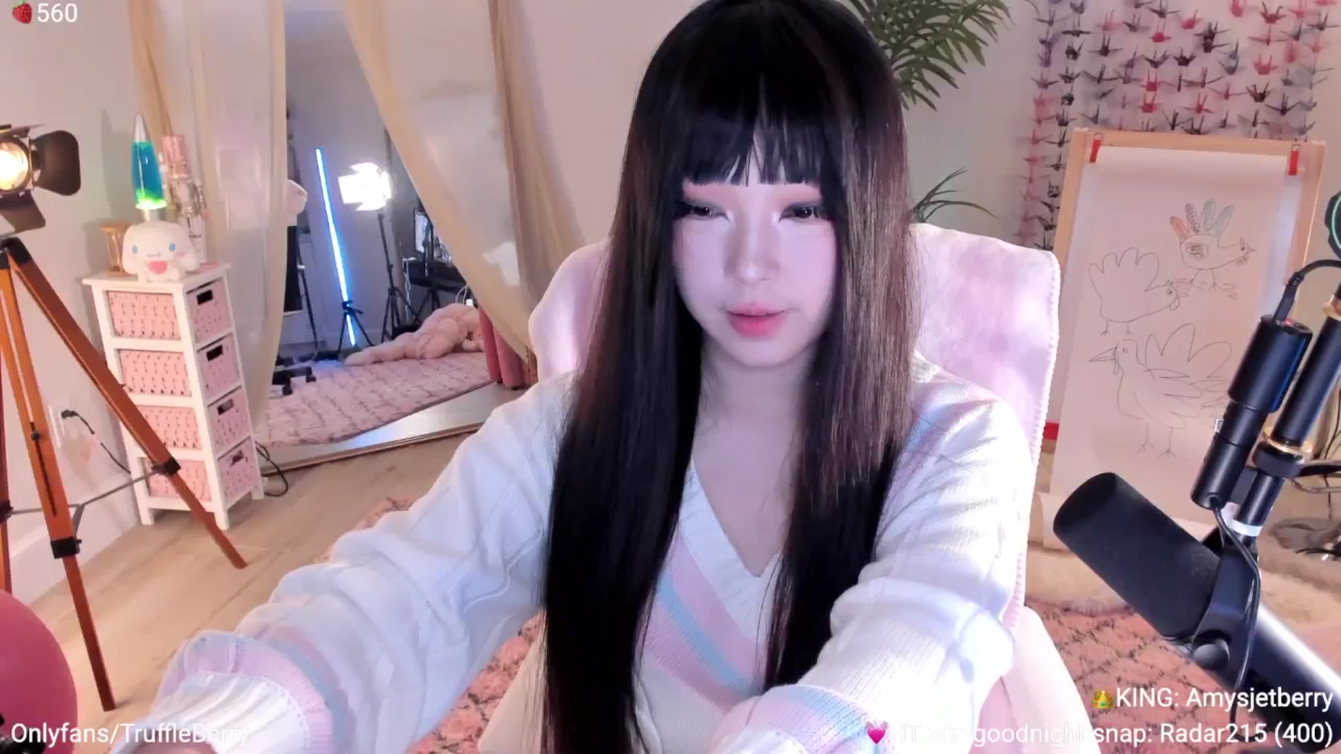 Gallery image thumbnail from AcaiBerry's myfreecams stream on, 12/07/2025, 07:15 image 9 of 20