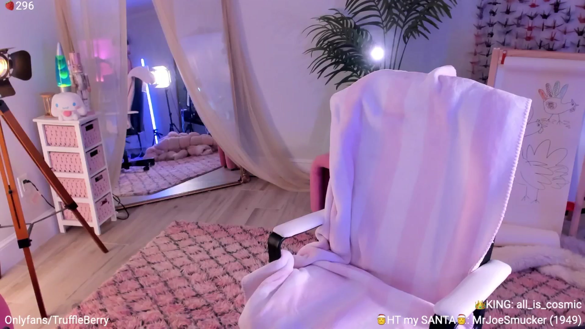 Gallery image thumbnail from AcaiBerry's myfreecams stream on, 12/13/2025, 08:13 image 15 of 20