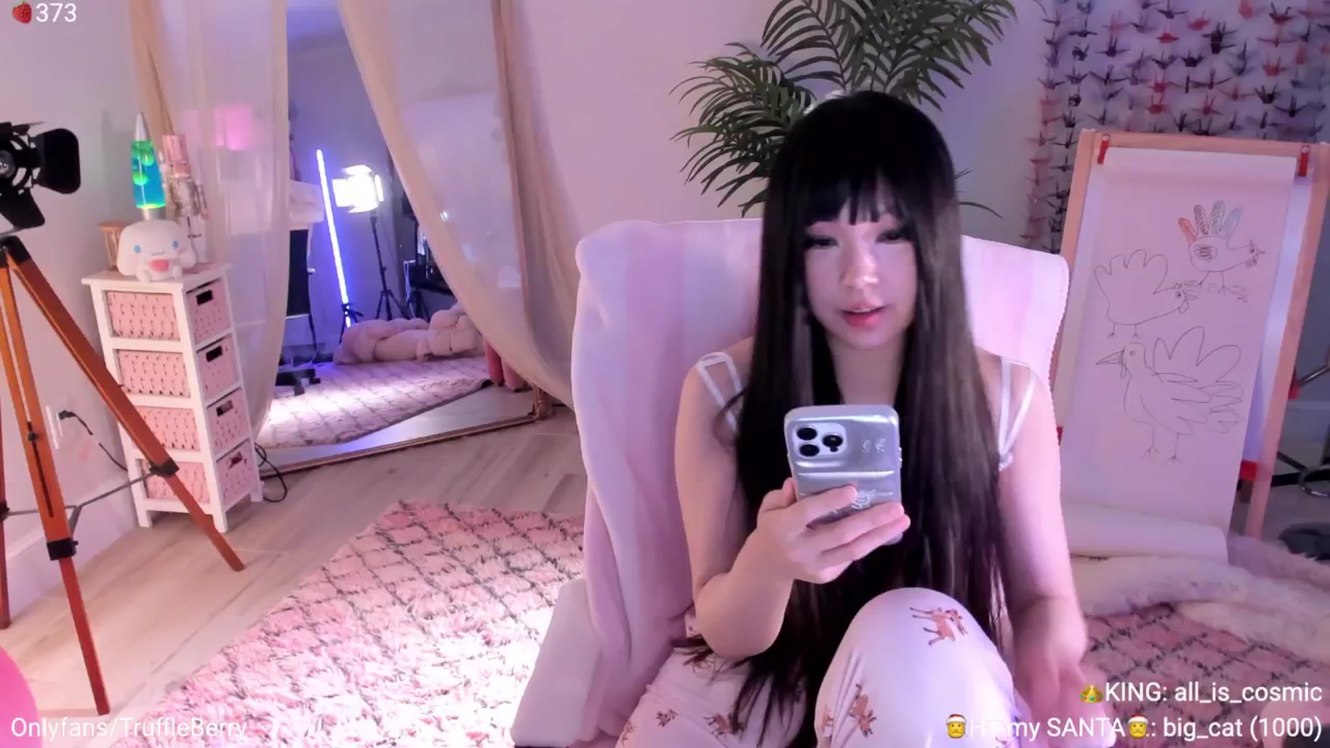 Gallery image thumbnail from AcaiBerry's myfreecams stream on, 12/20/2025, 07:51 image 2 of 20