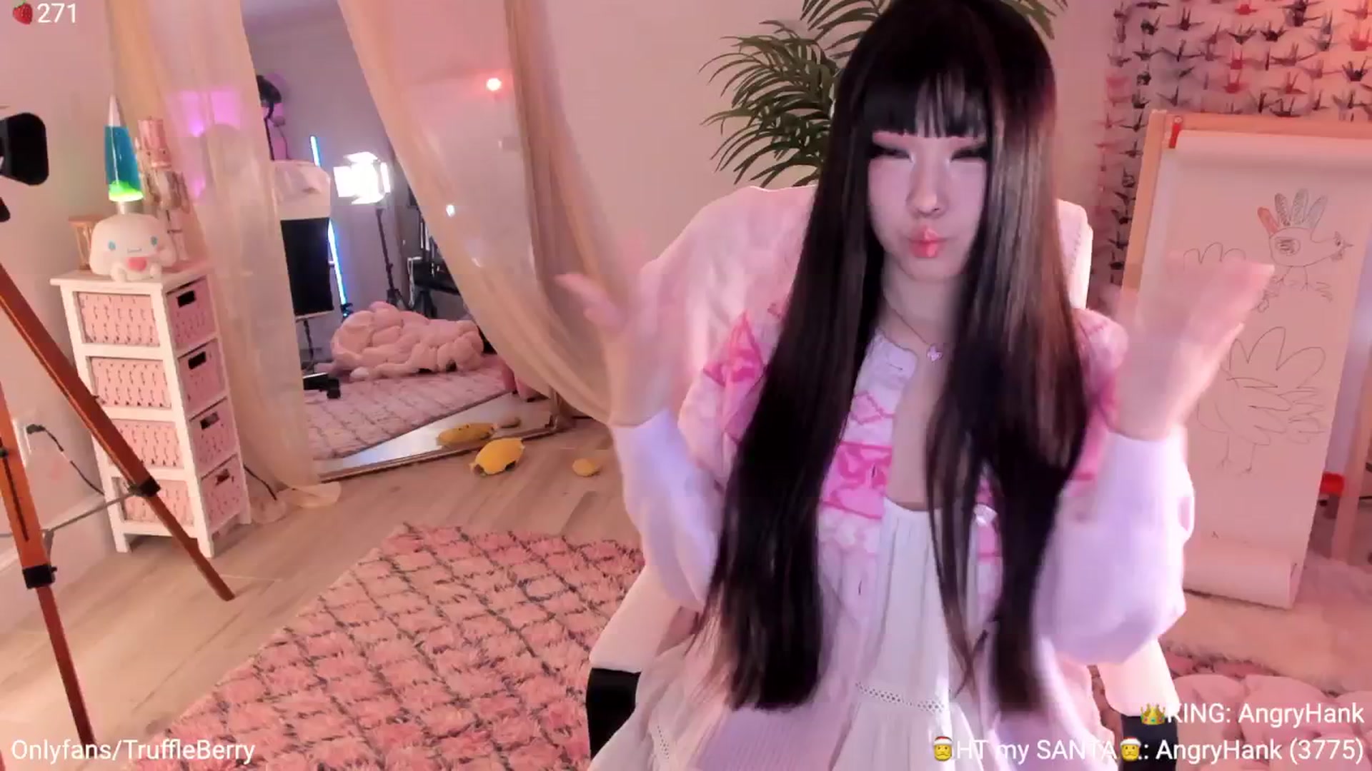 Gallery image thumbnail from AcaiBerry's myfreecams stream on, 12/28/2025, 06:47 image 2 of 20