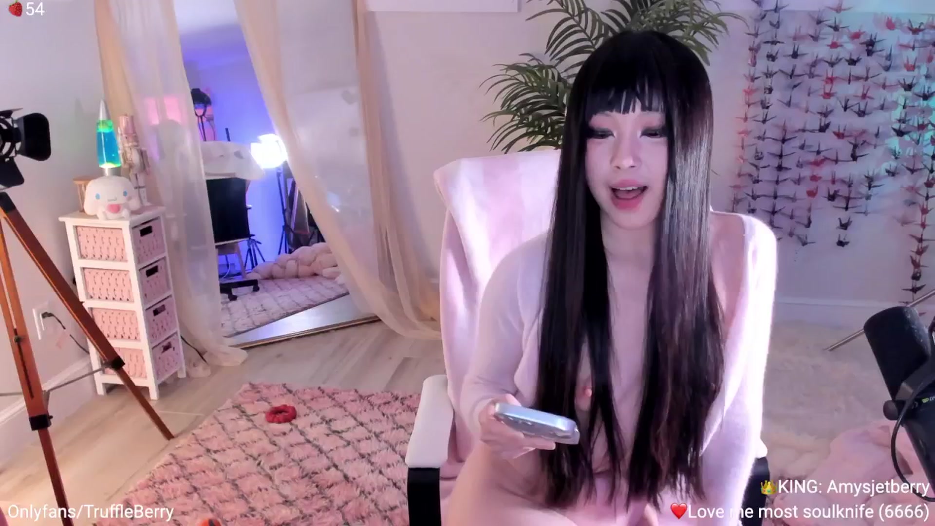 Gallery image thumbnail from AcaiBerry's myfreecams stream on, 01/04/2026, 08:19 image 12 of 20