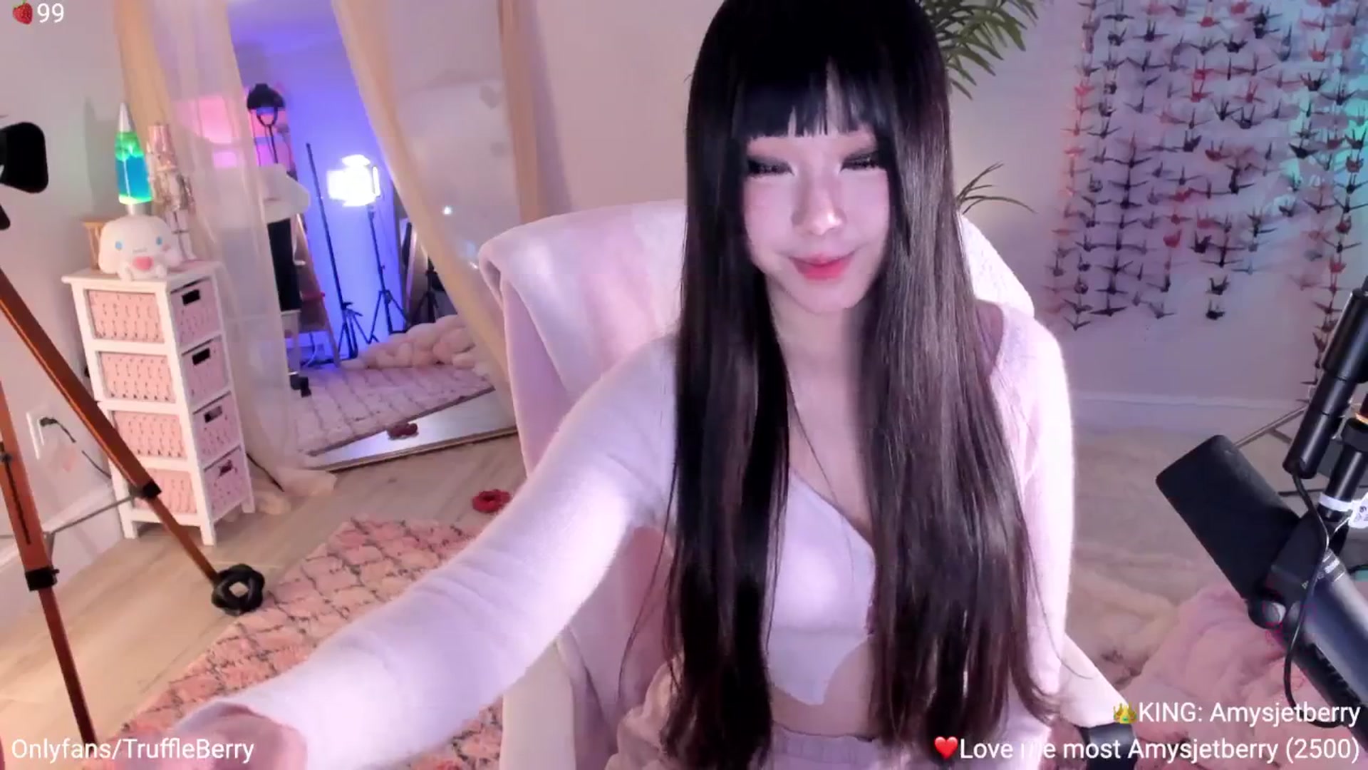 Gallery image thumbnail from AcaiBerry's myfreecams stream on, 01/08/2026, 07:11 image 7 of 20