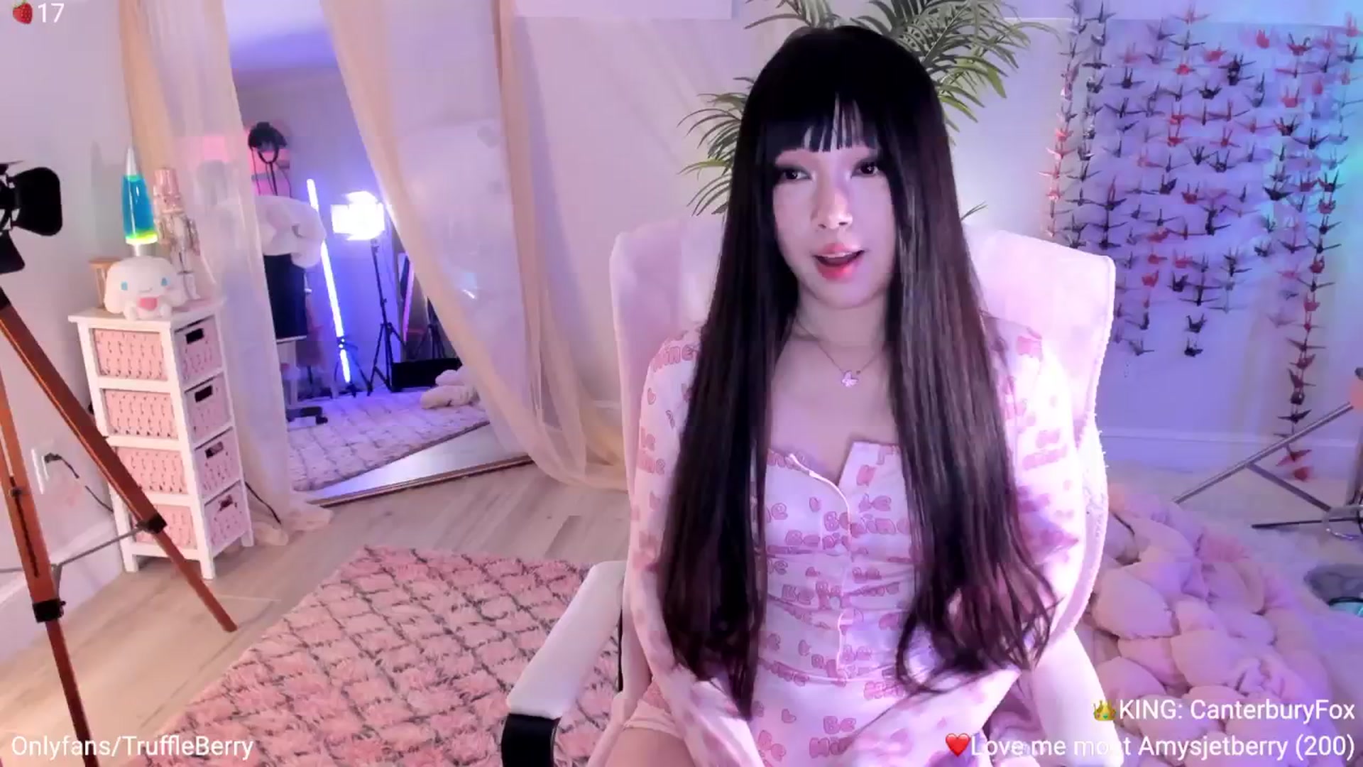 Gallery image thumbnail from AcaiBerry's myfreecams stream on, 01/11/2026, 08:36 image 1 of 20