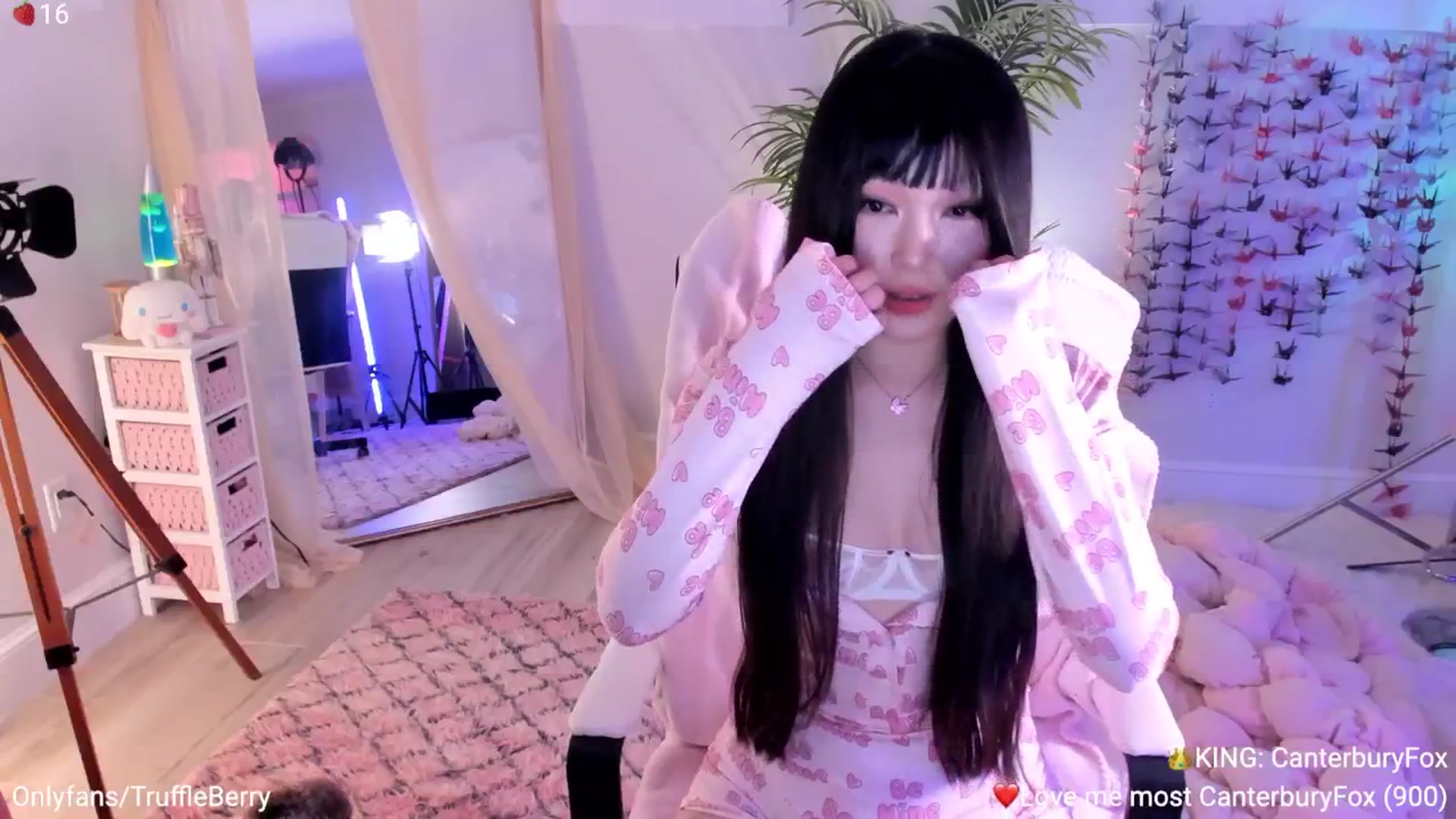 Gallery image thumbnail from AcaiBerry's myfreecams stream on, 01/11/2026, 08:36 image 6 of 20