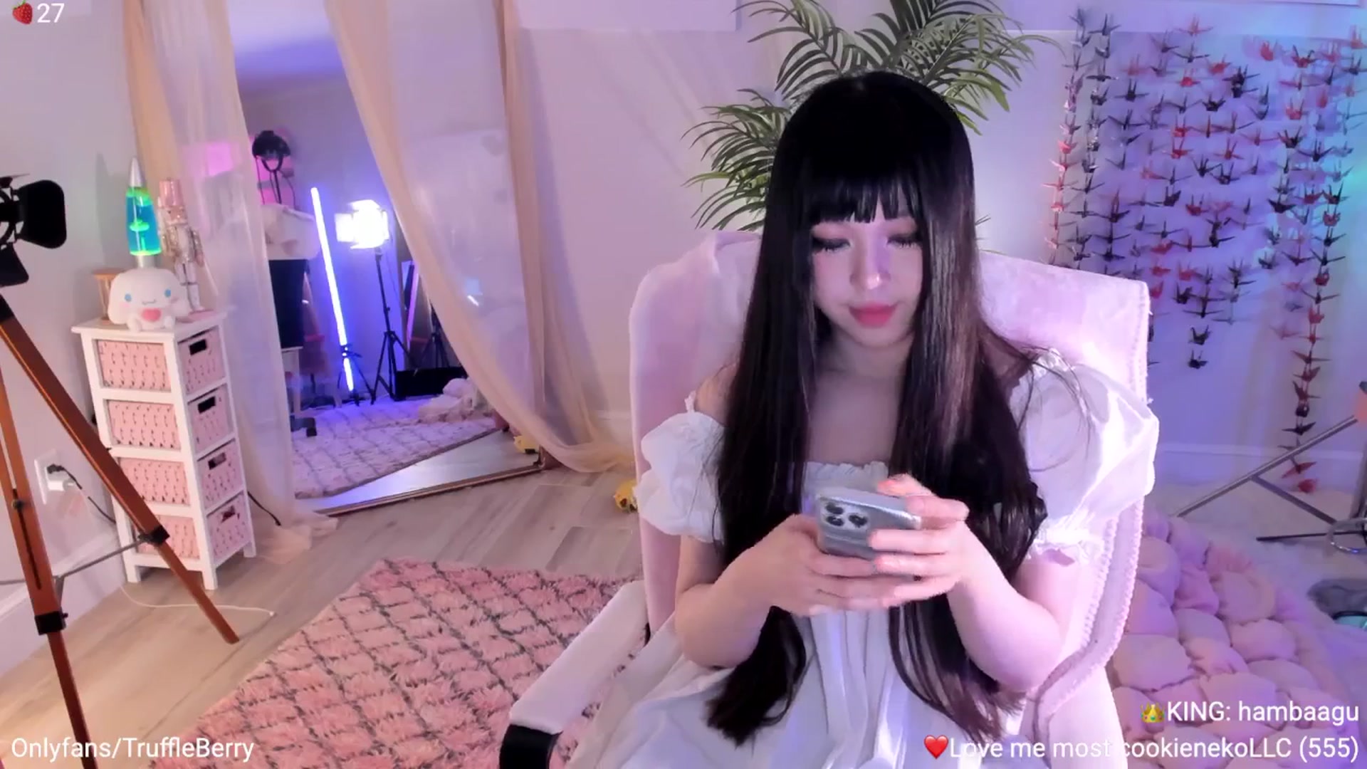 Gallery image thumbnail from AcaiBerry's myfreecams stream on, 01/15/2026, 07:02 image 17 of 20
