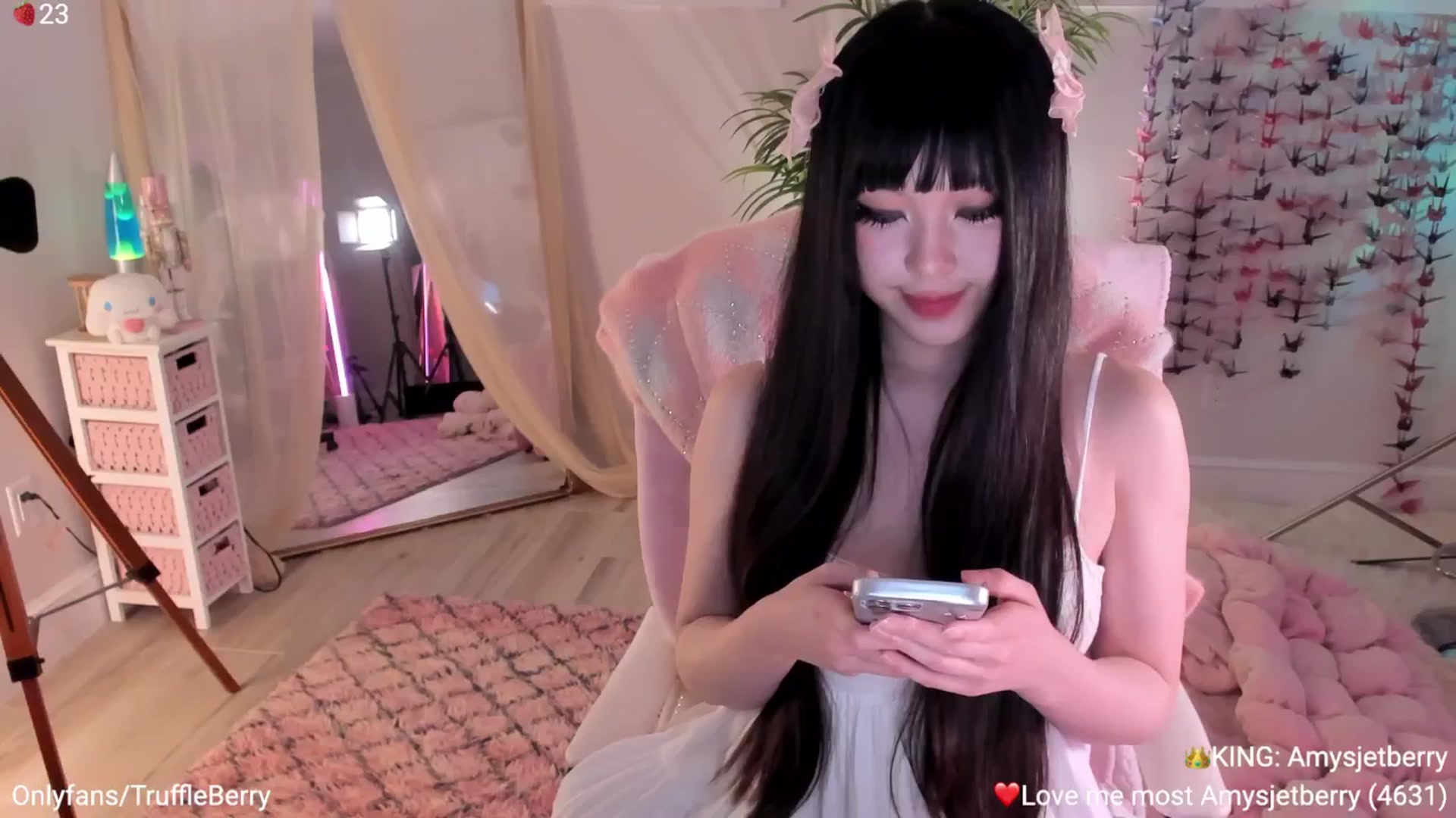 Gallery image thumbnail from AcaiBerry's myfreecams stream on, 01/17/2026, 06:22 image 11 of 20