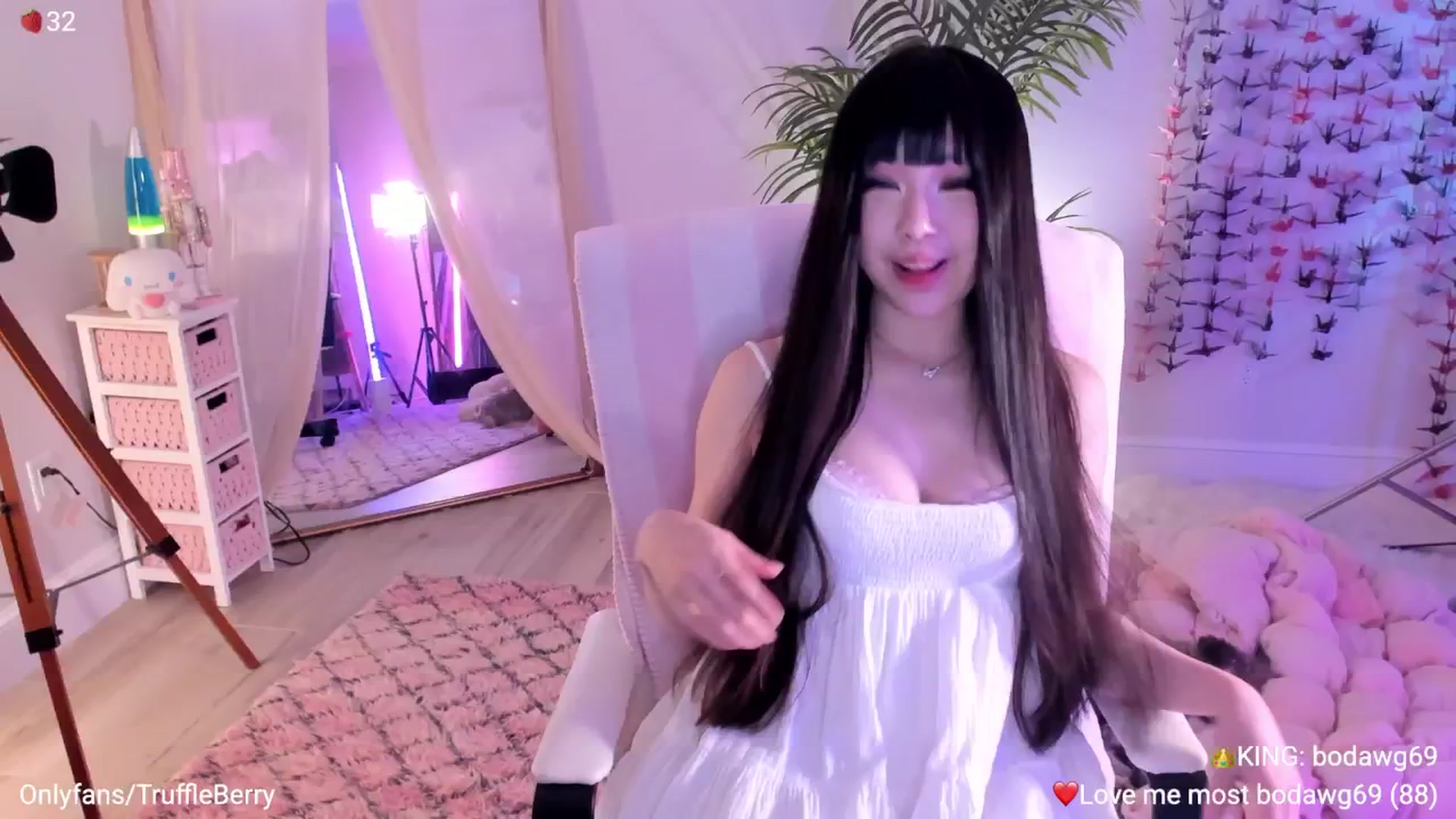 Gallery image thumbnail from AcaiBerry's myfreecams stream on, 01/25/2026, 06:45 image 6 of 20