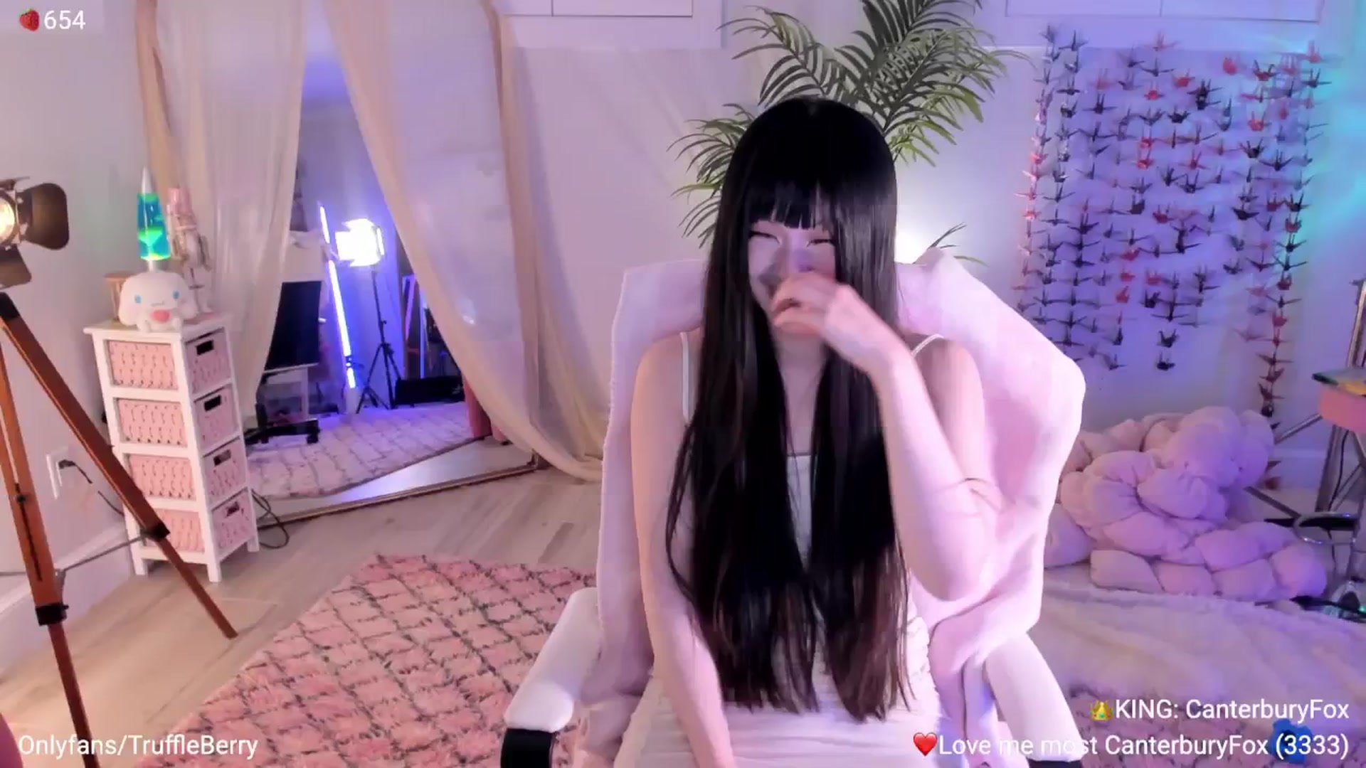 Gallery image thumbnail from AcaiBerry's myfreecams stream on, 02/05/2026, 06:33 image 13 of 20