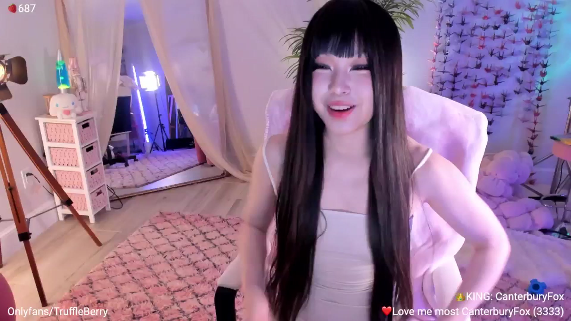 Gallery image thumbnail from AcaiBerry's myfreecams stream on, 02/05/2026, 06:33 image 11 of 20