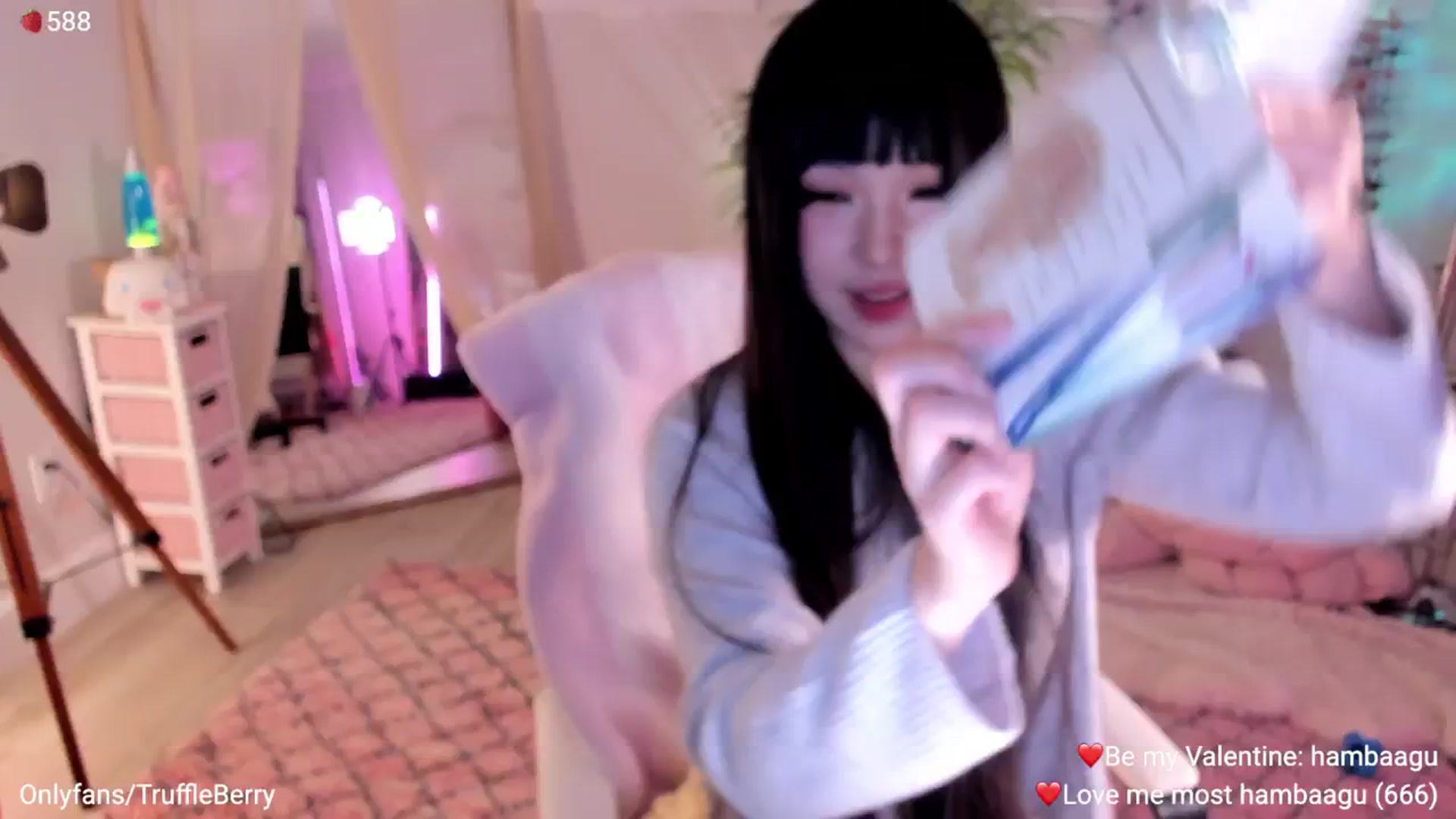 Gallery image thumbnail from AcaiBerry's myfreecams stream on, 02/07/2026, 07:35 image 5 of 20