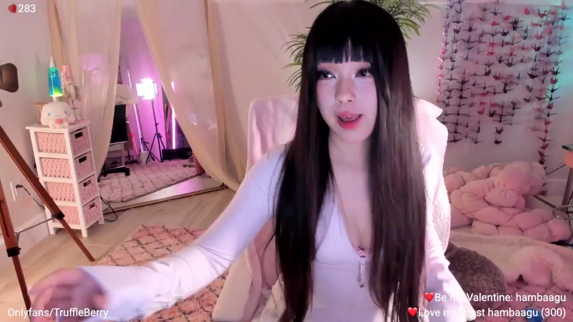 Gallery image thumbnail from AcaiBerry's myfreecams stream on, 02/08/2026, 07:00 image 5 of 20