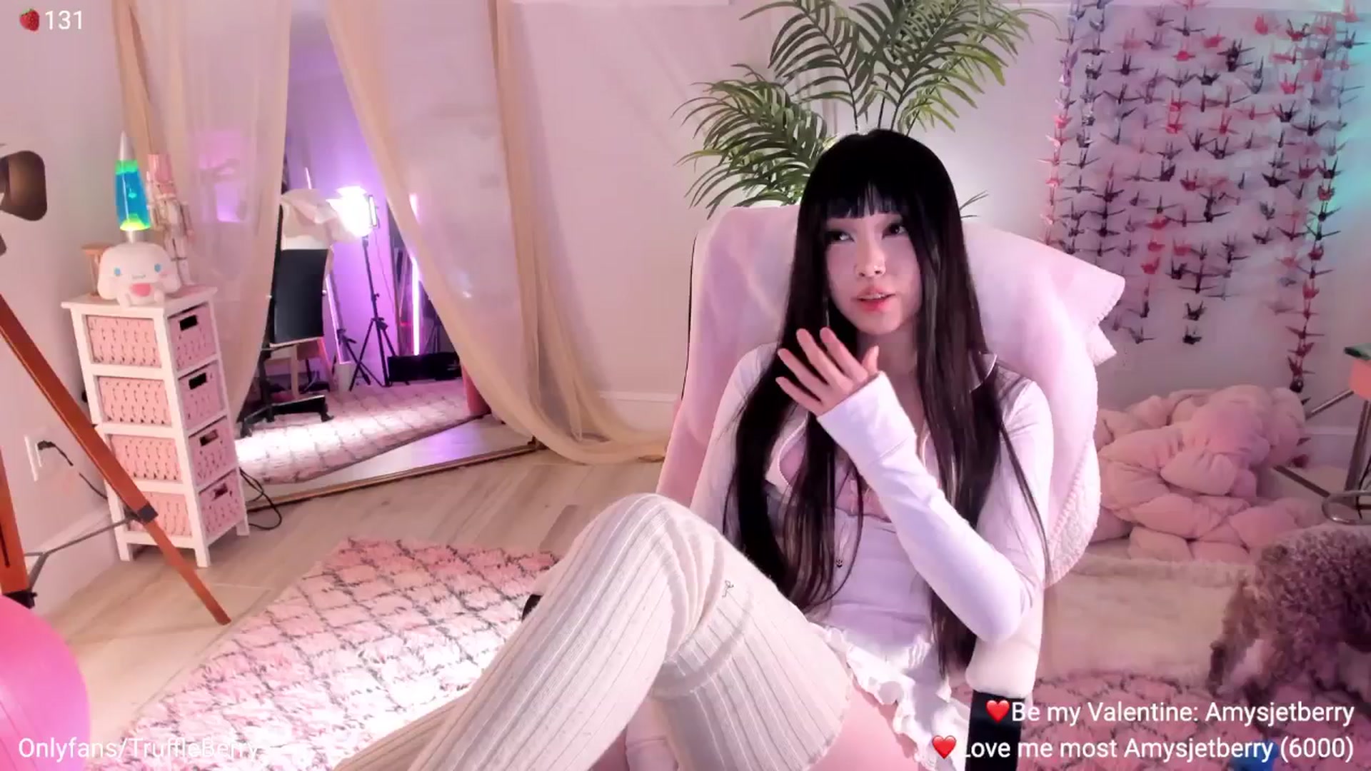Gallery image thumbnail from AcaiBerry's myfreecams stream on, 02/08/2026, 07:00 image 15 of 20