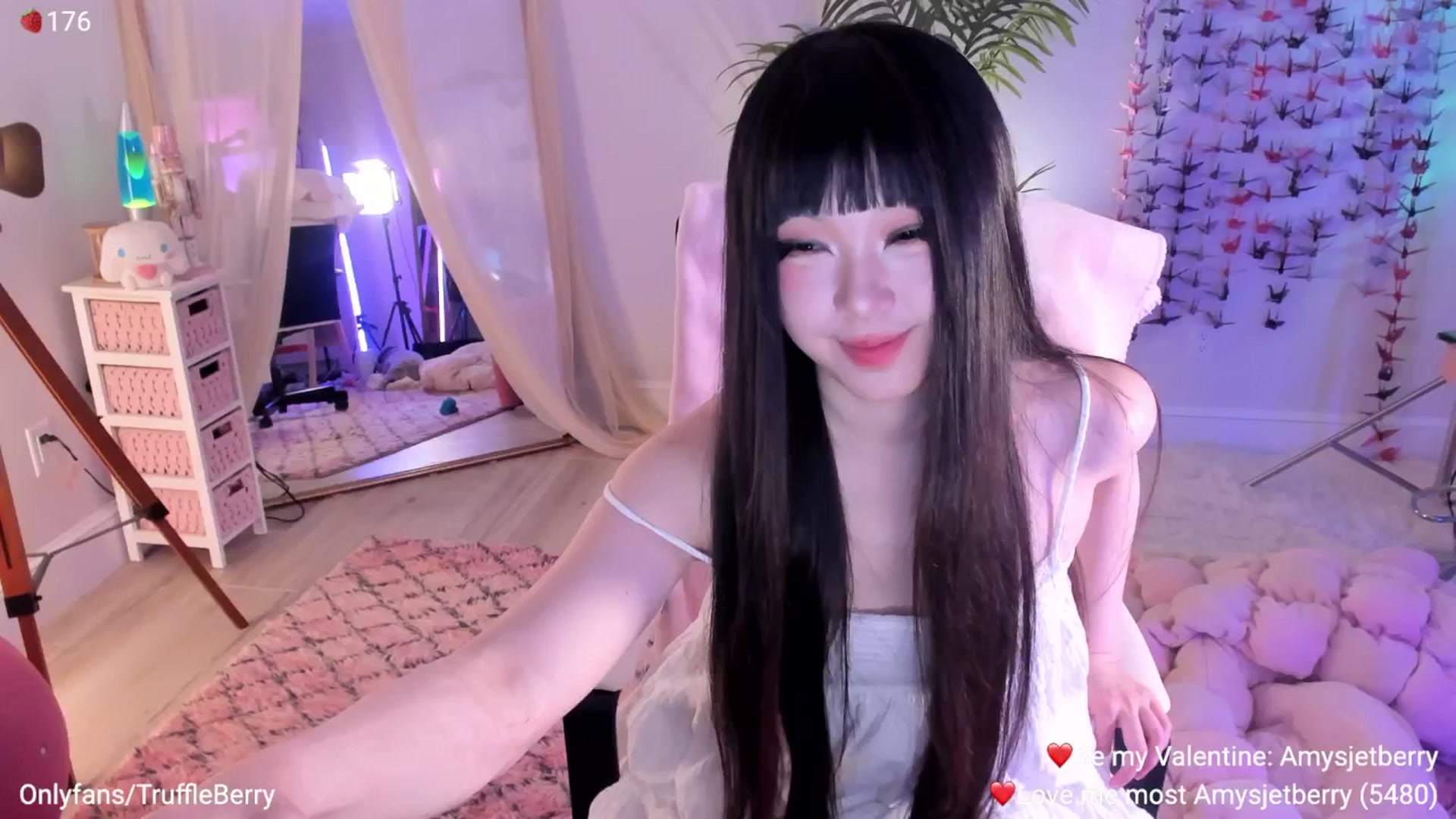 Gallery image thumbnail from AcaiBerry's myfreecams stream on, 02/12/2026, 05:53 image 1 of 20