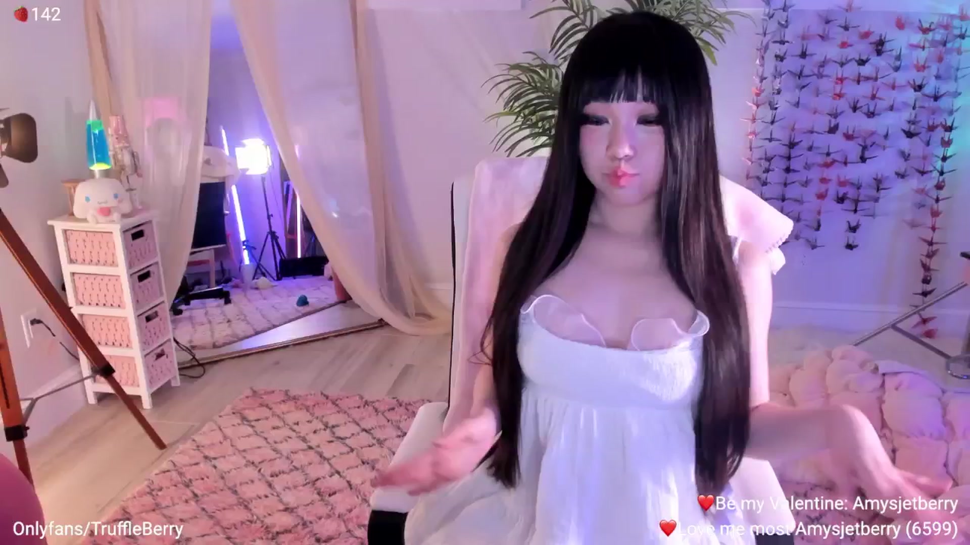 Gallery image thumbnail from AcaiBerry's myfreecams stream on, 02/12/2026, 05:53 image 7 of 20