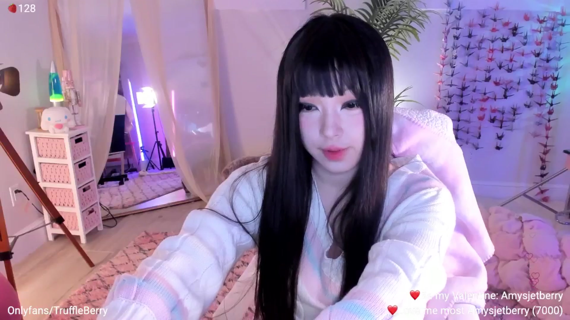 Gallery image thumbnail from AcaiBerry's myfreecams stream on, 02/14/2026, 08:16 image 3 of 20