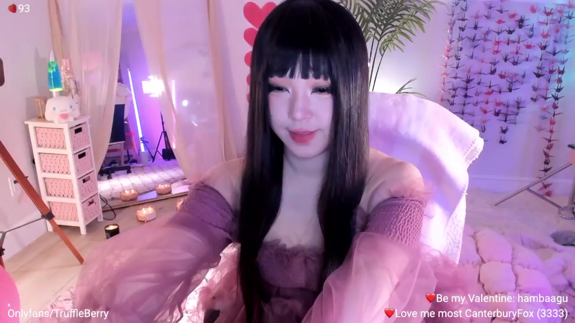 Gallery image thumbnail from AcaiBerry's myfreecams stream on, 02/15/2026, 07:05 image 16 of 20