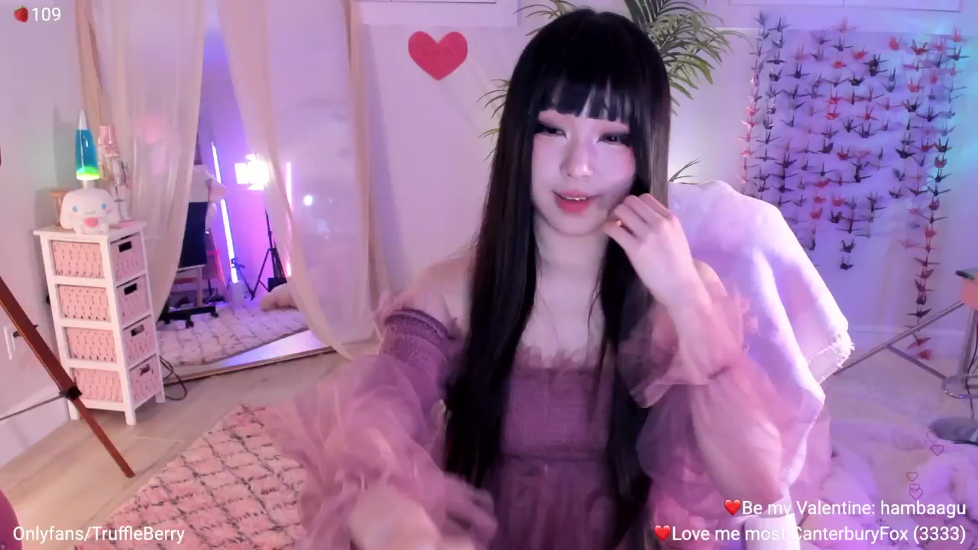 Gallery image thumbnail from AcaiBerry's myfreecams stream on, 02/15/2026, 07:05 image 1 of 20