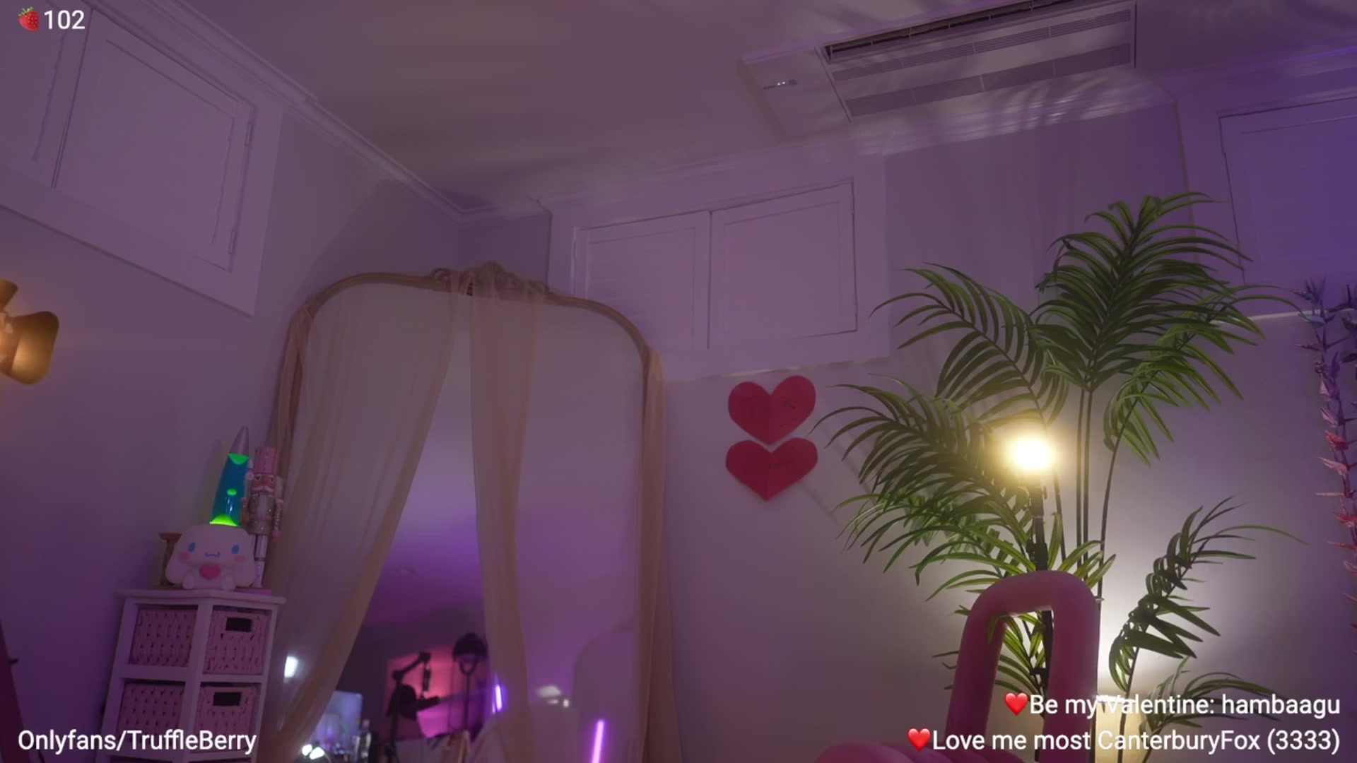 Gallery image thumbnail from AcaiBerry's myfreecams stream on, 02/15/2026, 07:05 image 6 of 20