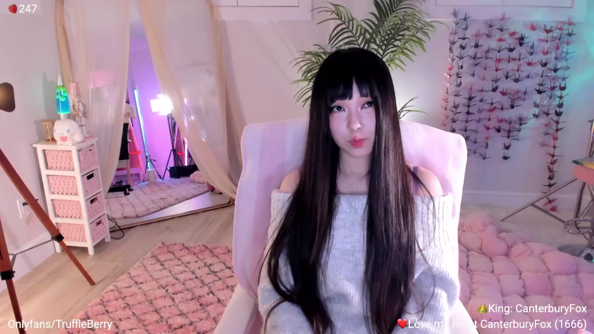 Gallery image thumbnail from AcaiBerry's myfreecams stream on, 03/12/2026, 06:03 image 7 of 20